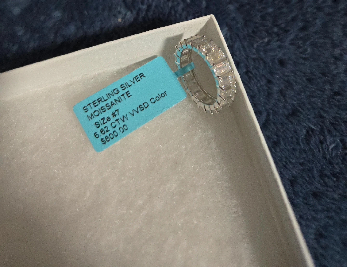 6.62carats Sterling Silver Moissanite Ring Size 7 - NEW