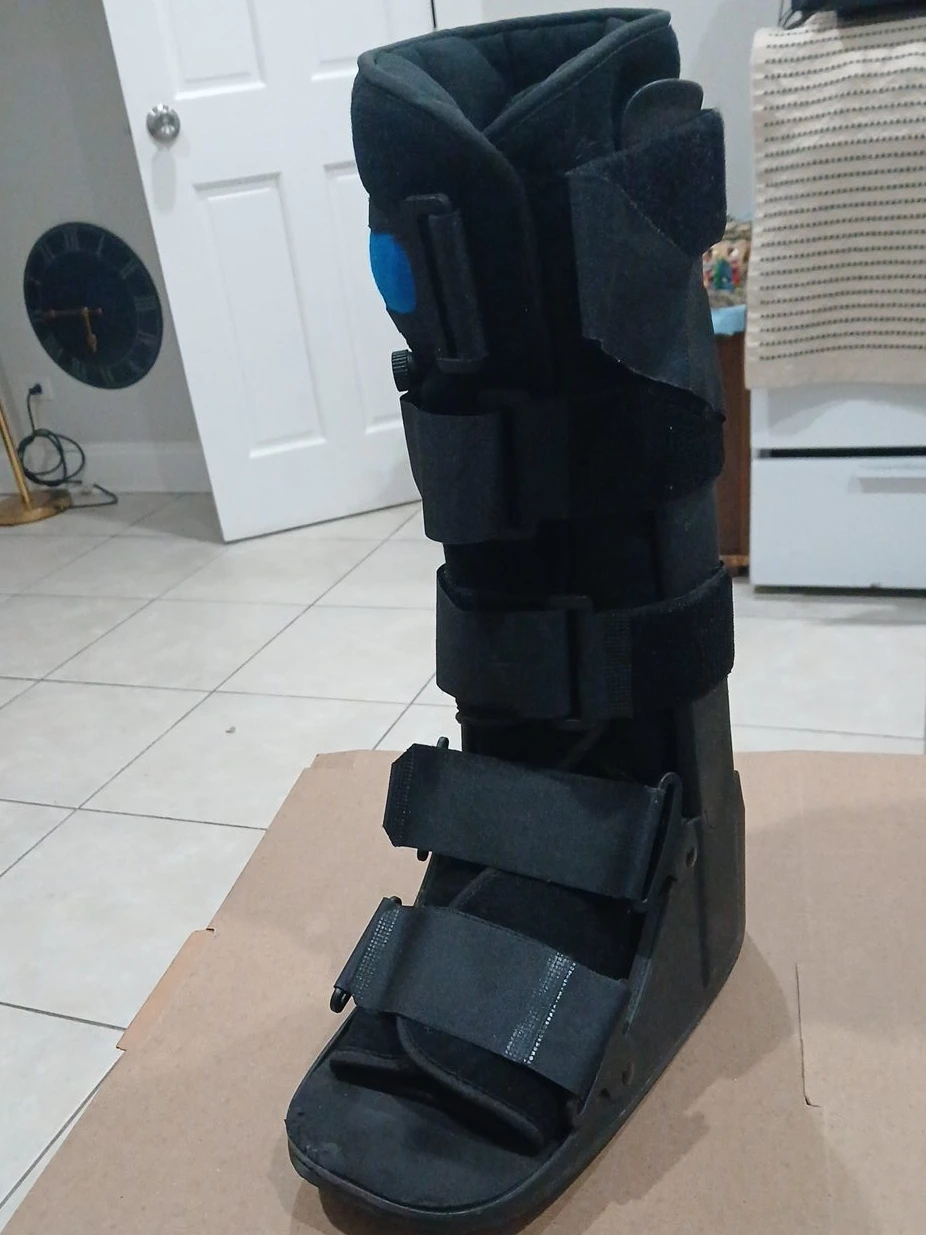 Black Medical Walking Boot