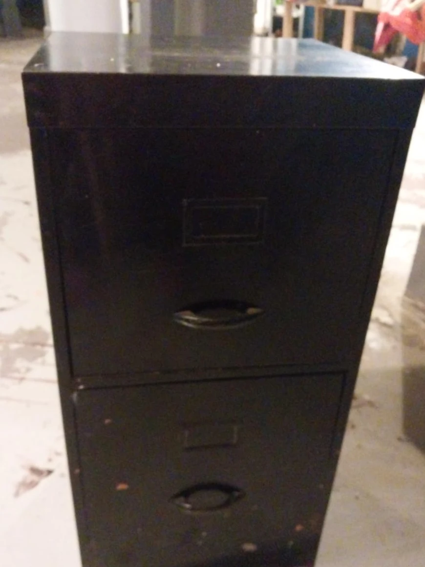 Two Drawer Metal  File Cabinet🥕