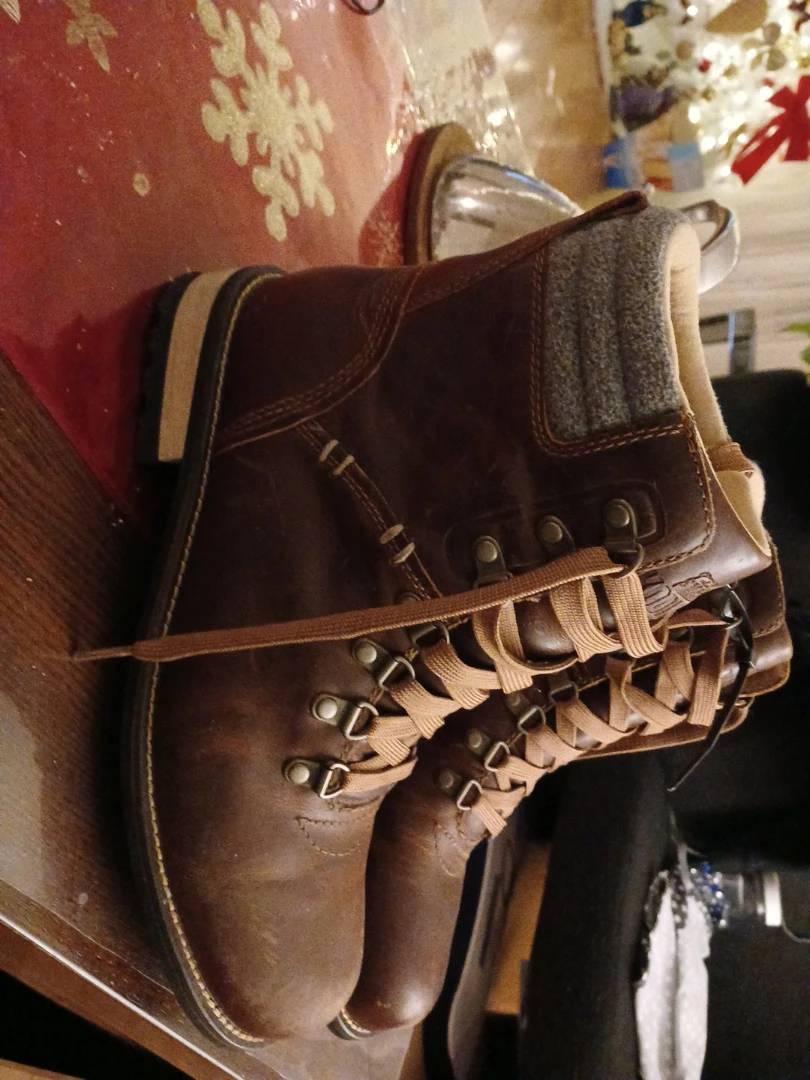 Brown Leather Lace-Up Hiking Boots