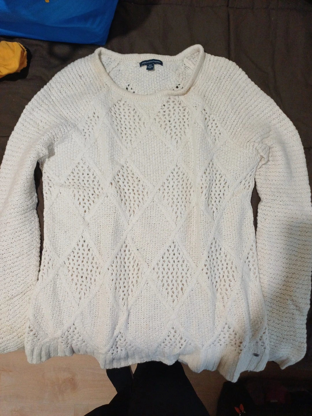 American Eagle Outfitters Cream Sweater - Size S