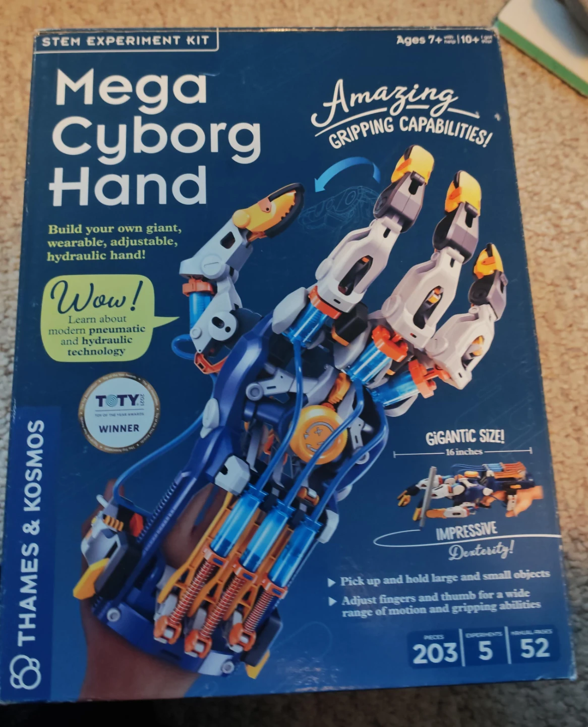 Thames & Kosmos Mega Cyborg Hand Kit