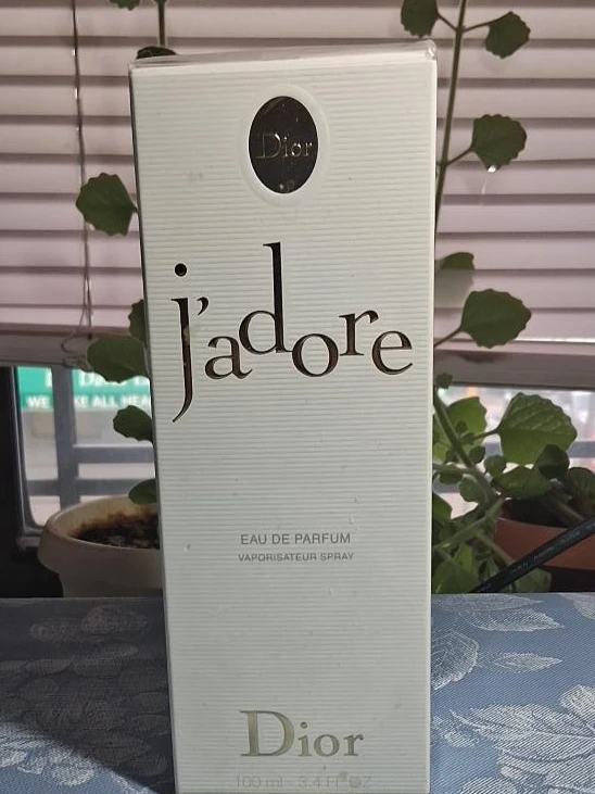 Dior J'adore Eau de Parfum 100ml New