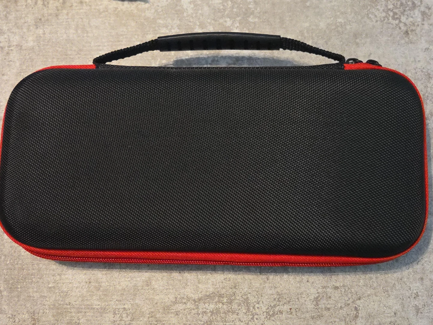 Nintendo Switch Carrying Case - Black & Red