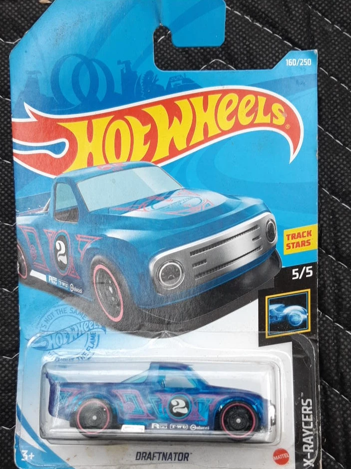 Hot Wheels Draftnator X-Raycers