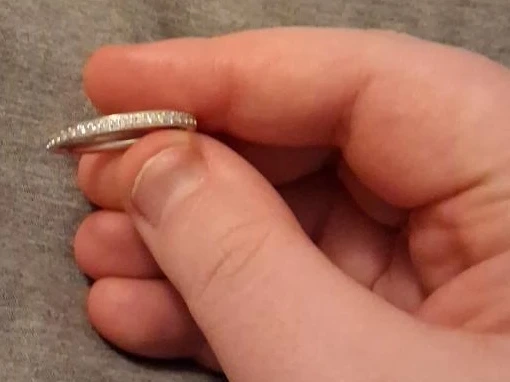 Ring with small stones
