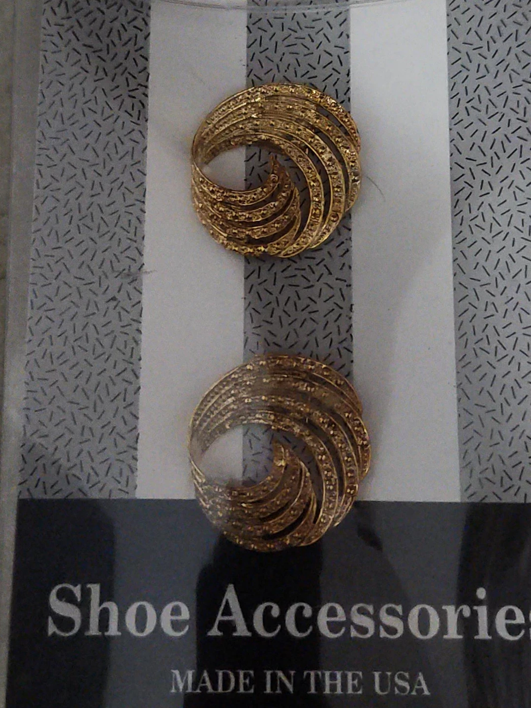 Gold Swirl Shoe Accessories