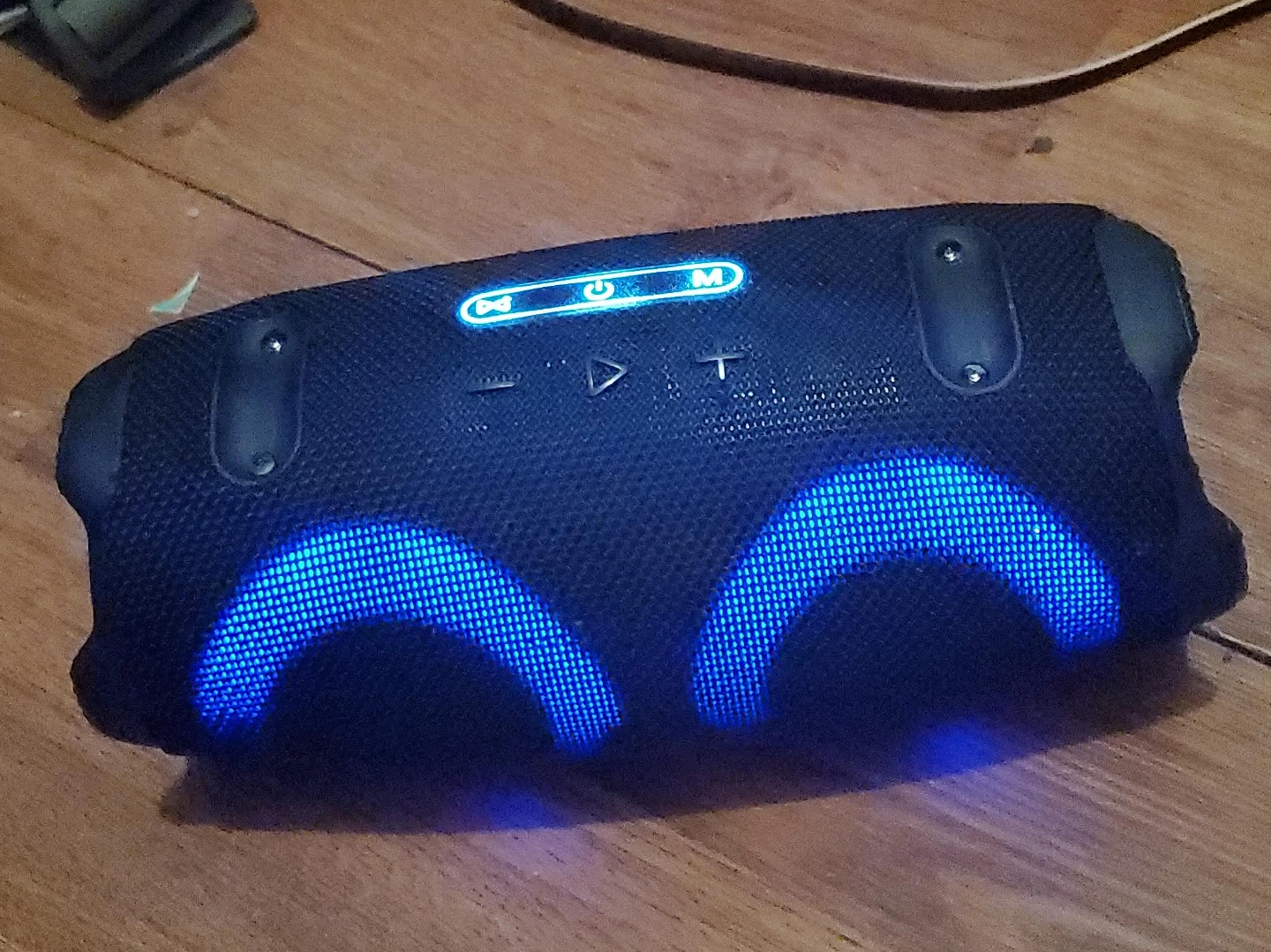 Black Bluetooth Speaker
