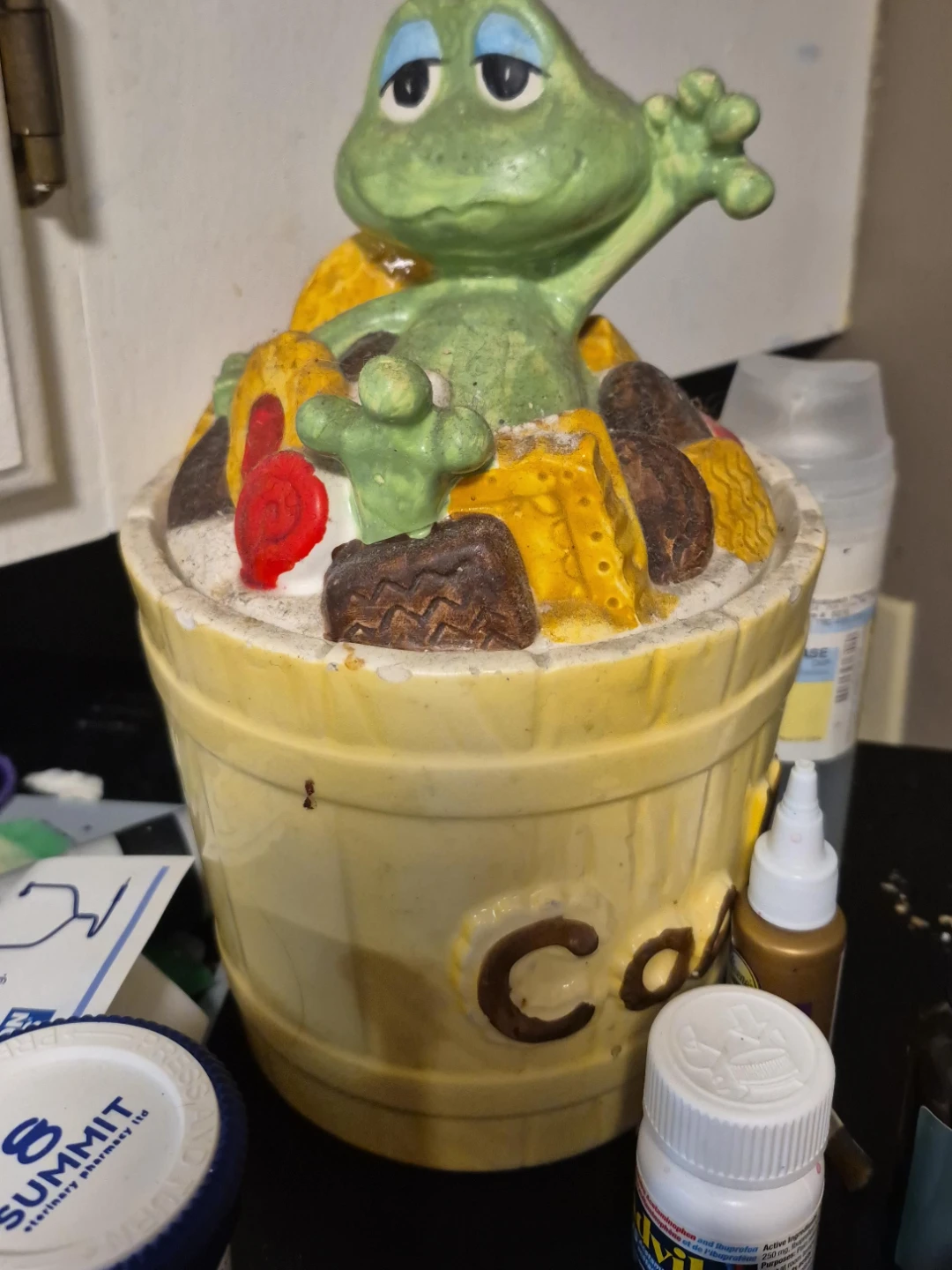 Frog cookie jar