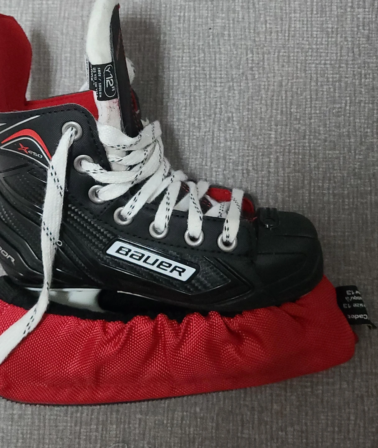 Bauer X250 Youth Size 12 Hockey Skates