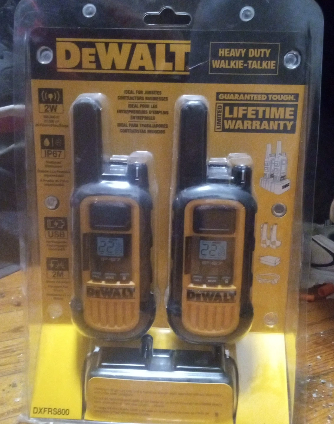 New DEWALT DXFRS800 Heavy Duty Walkie-Talkies