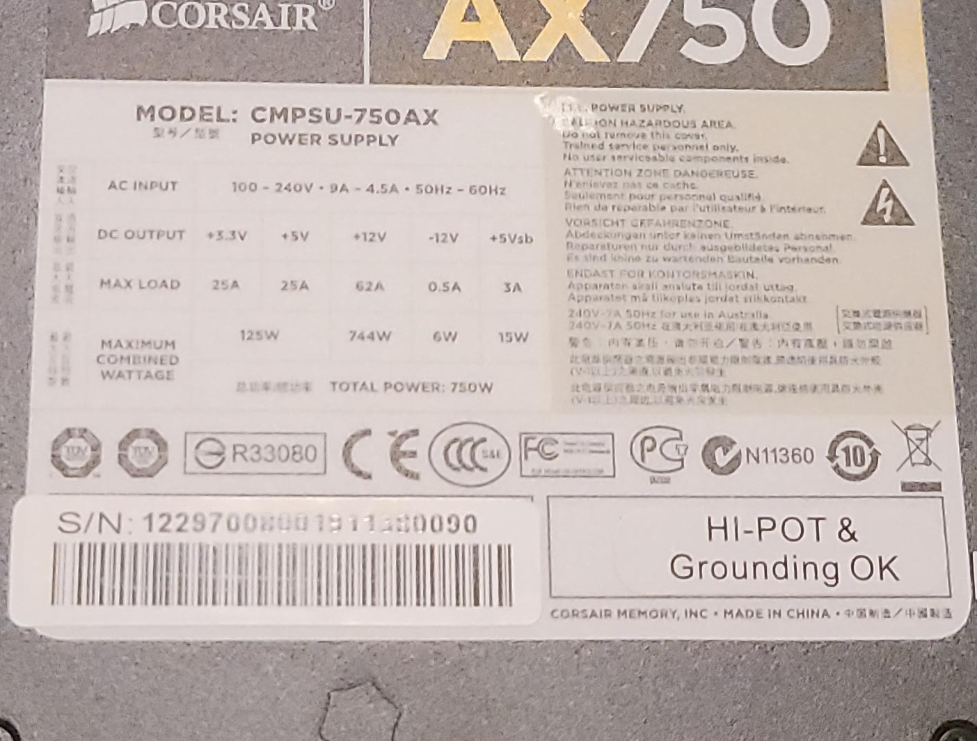 Corsair AX750 Professional Series Gold ATX Power Supply - photo 4
