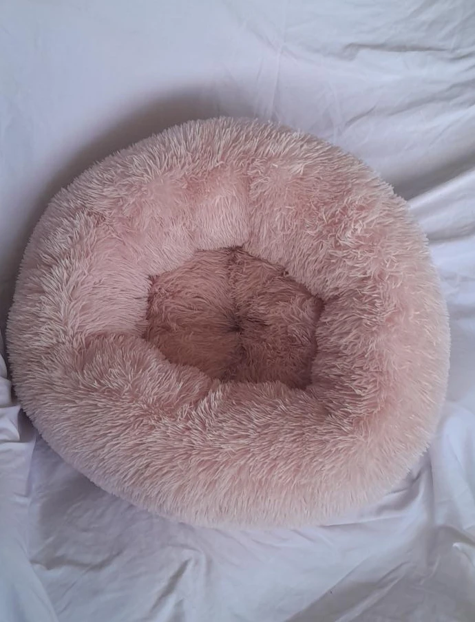 Plush Pink Round Pet Bed