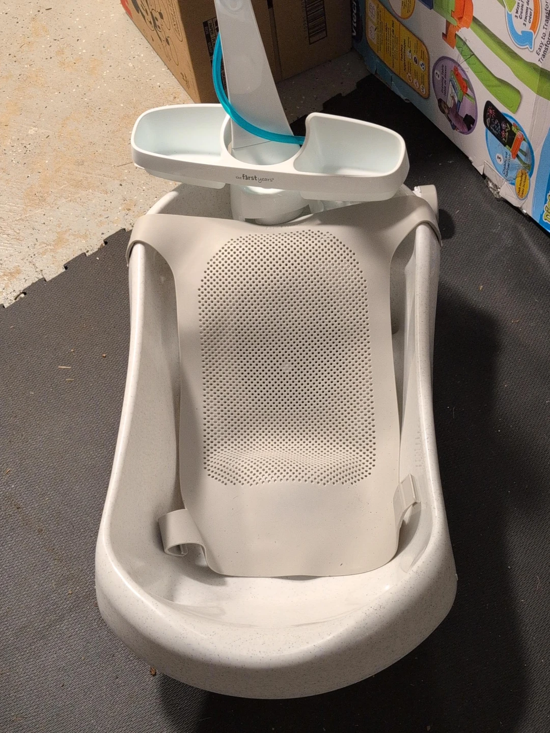 First years toddler bath with showerhead