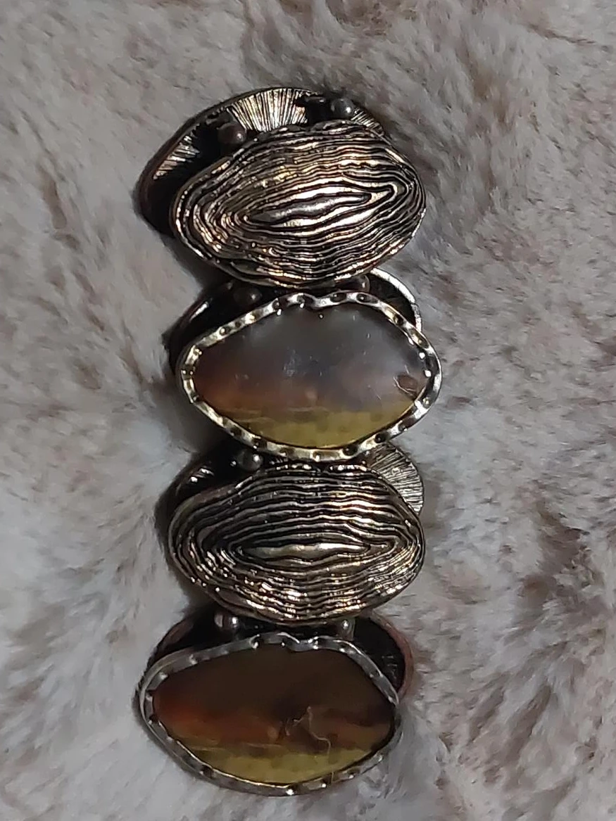 Vintage Style Stretch Bracelet