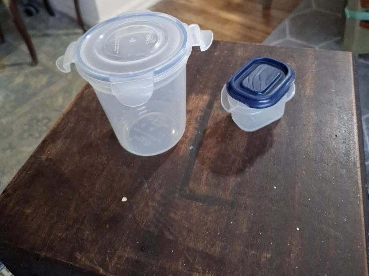 LocknLock Food Storage Containers
