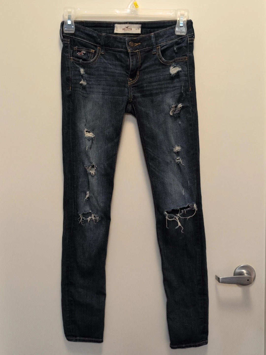 Hollister Distressed Skinny Jeans Size 3 W26
