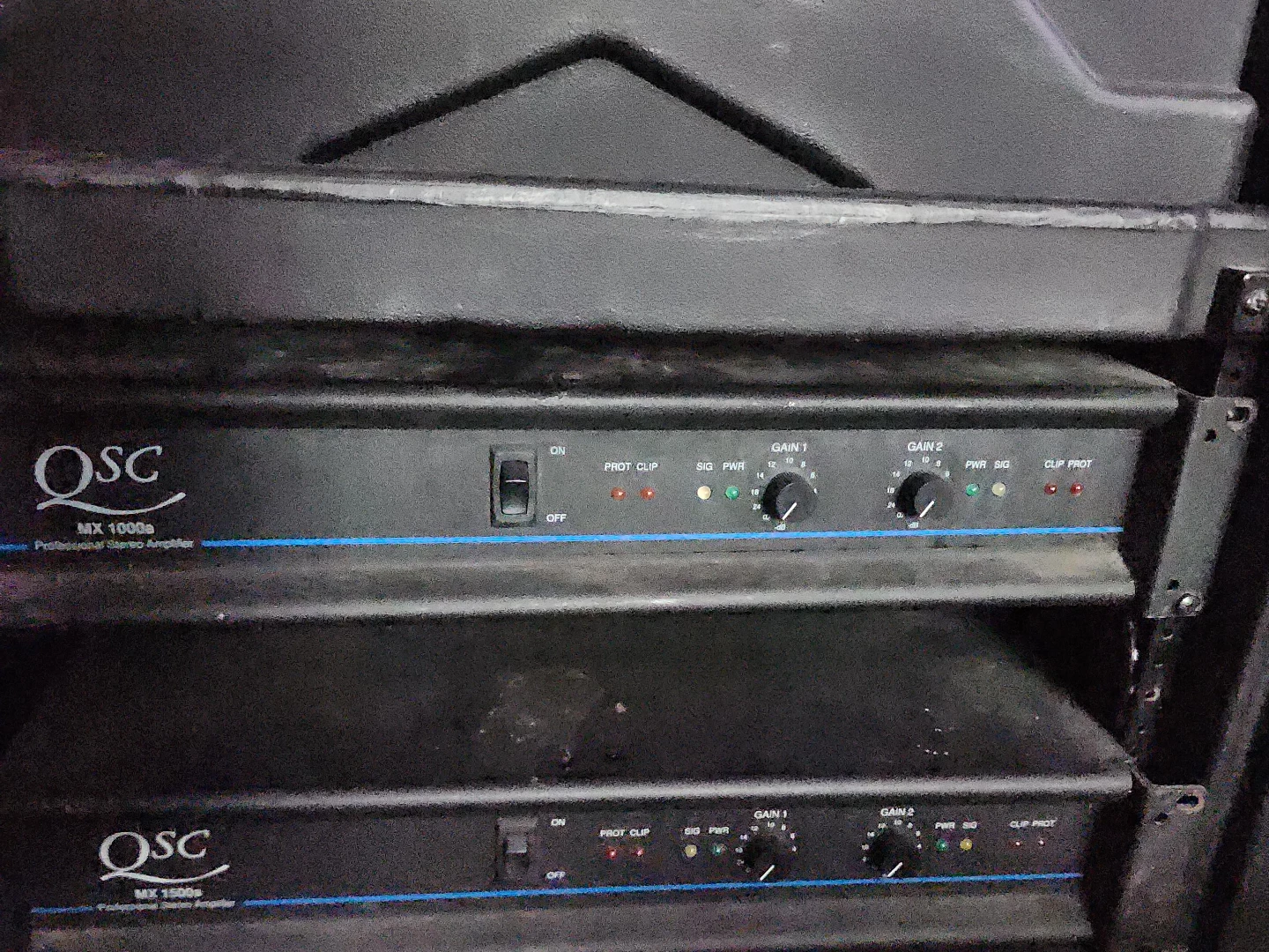 QSC MX 1000a Professional Stereo Amplifier