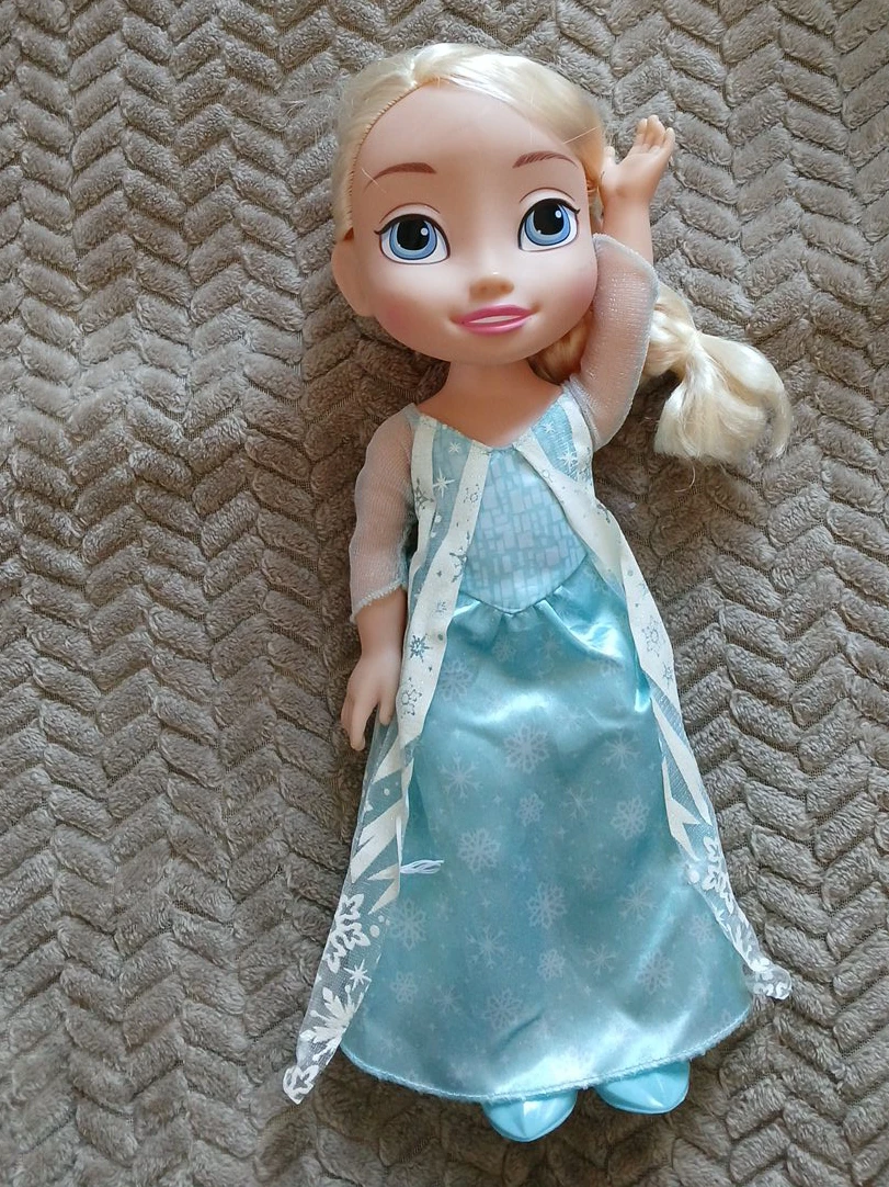 Disney Frozen Elsa Doll