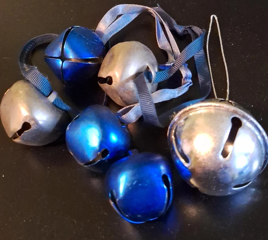 Set of 6 Blue and Silver Jingle Bells