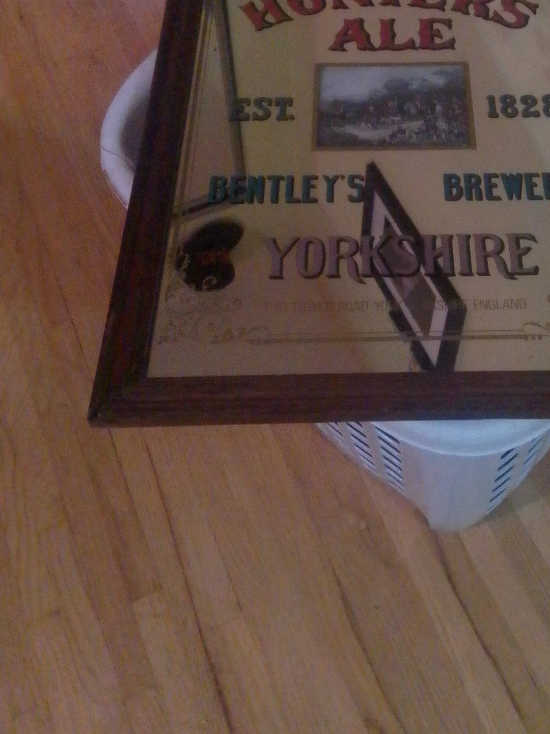 Bentley's Yorkshire Brewery Hunters Ale Mirror