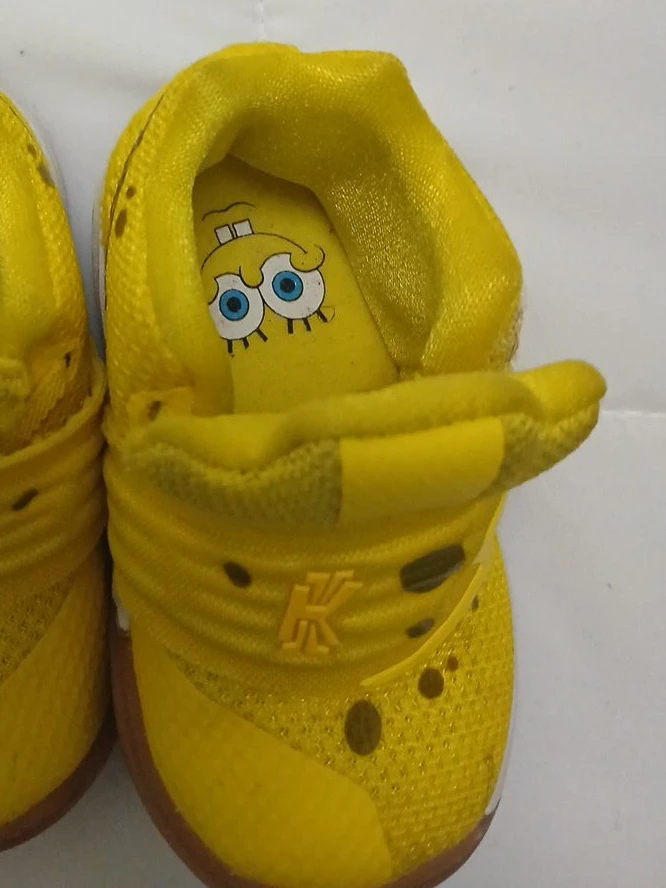 Nike Kyrie Low 2 Spongebob Toddler Shoes Yellow