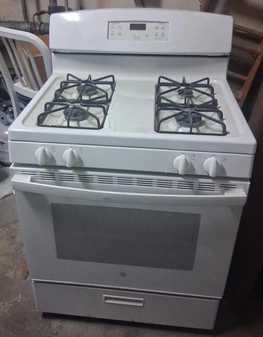 White GE Gas Stove and Oven