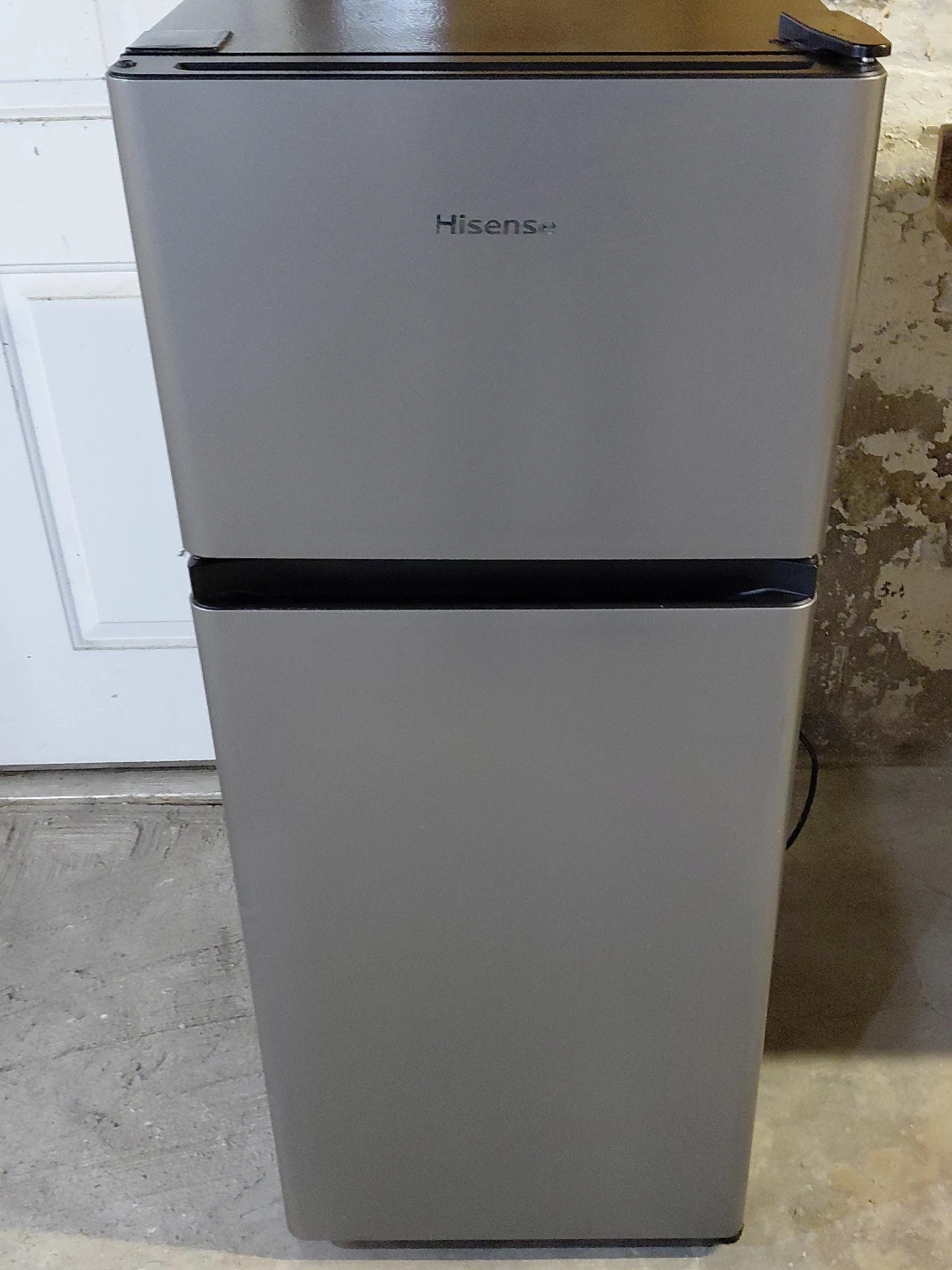 Hisense Compact Refrigerator