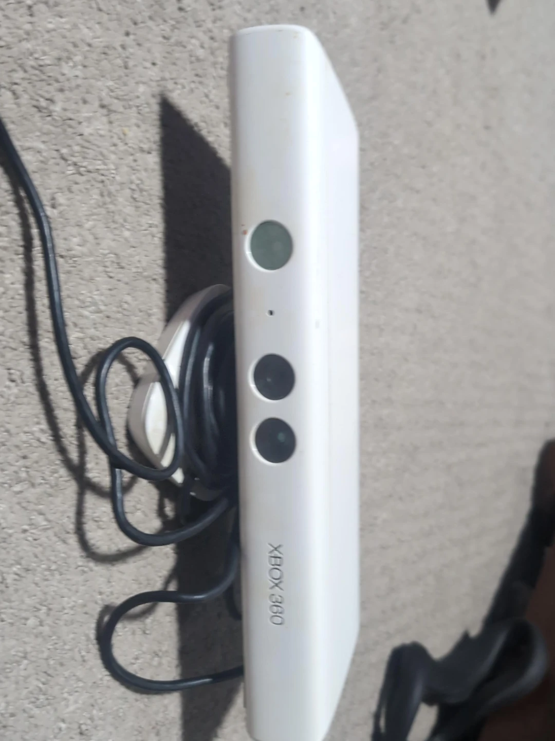 Xbox 360 Kinect Sensor (old)