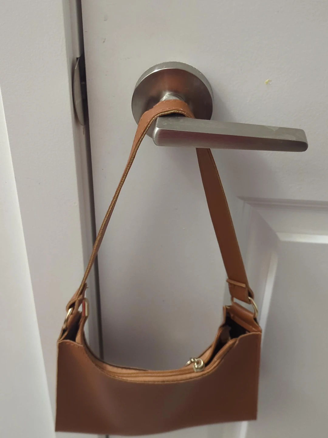 Free Brown Shoulder Bag 🏆