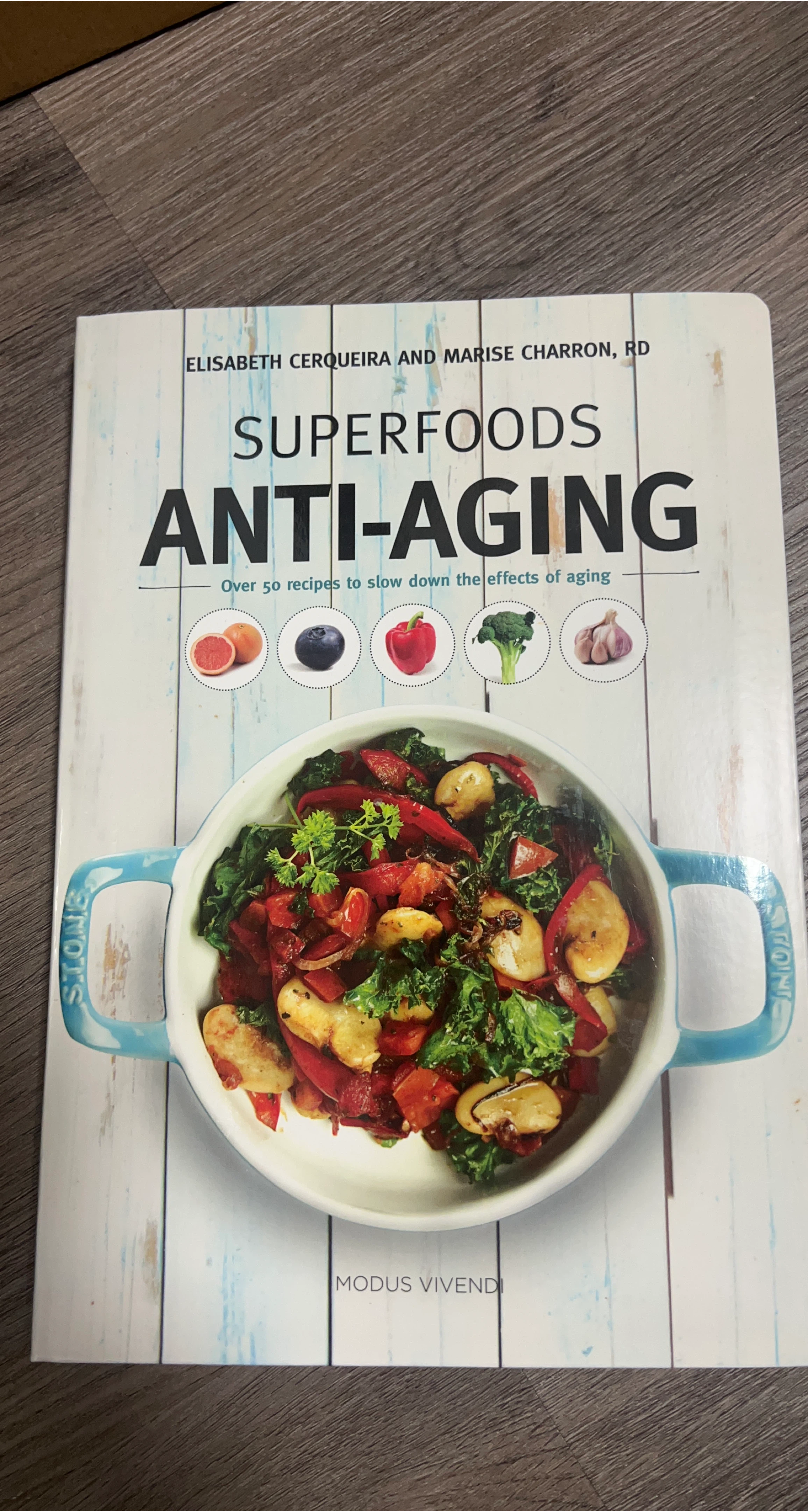 Superfoods Anti-Aging Cookbook