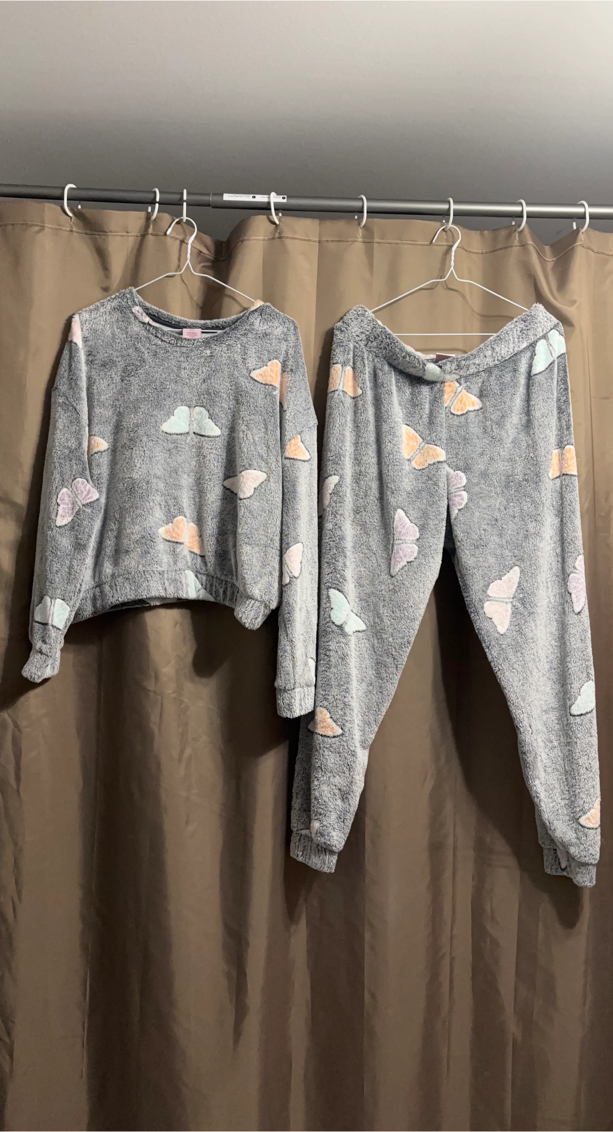 NO BOUNDARIES Grey Butterfly Cloud Pajama Set XL/TG