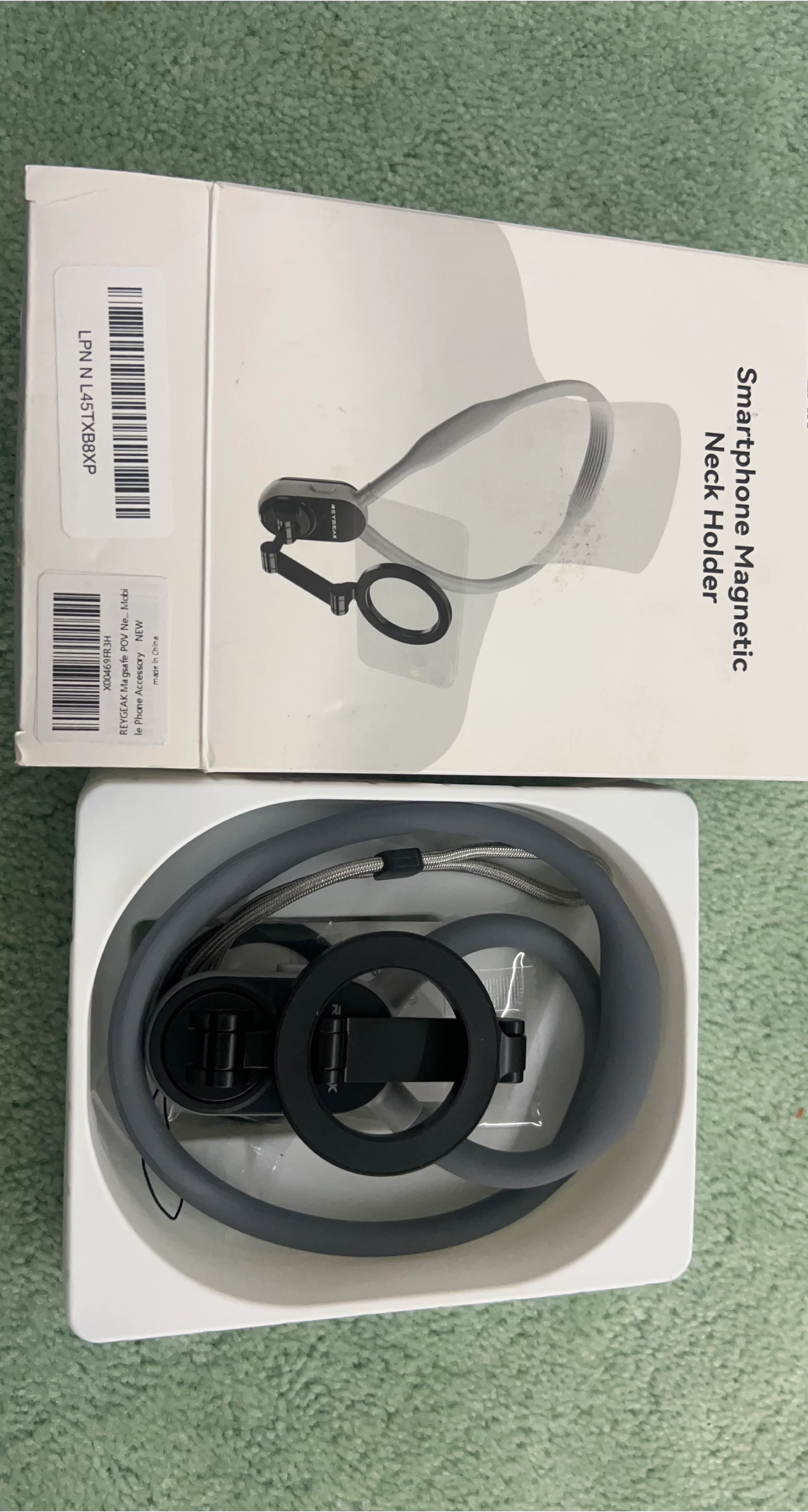 REYGEAK Smartphone Magnetic Neck Holder