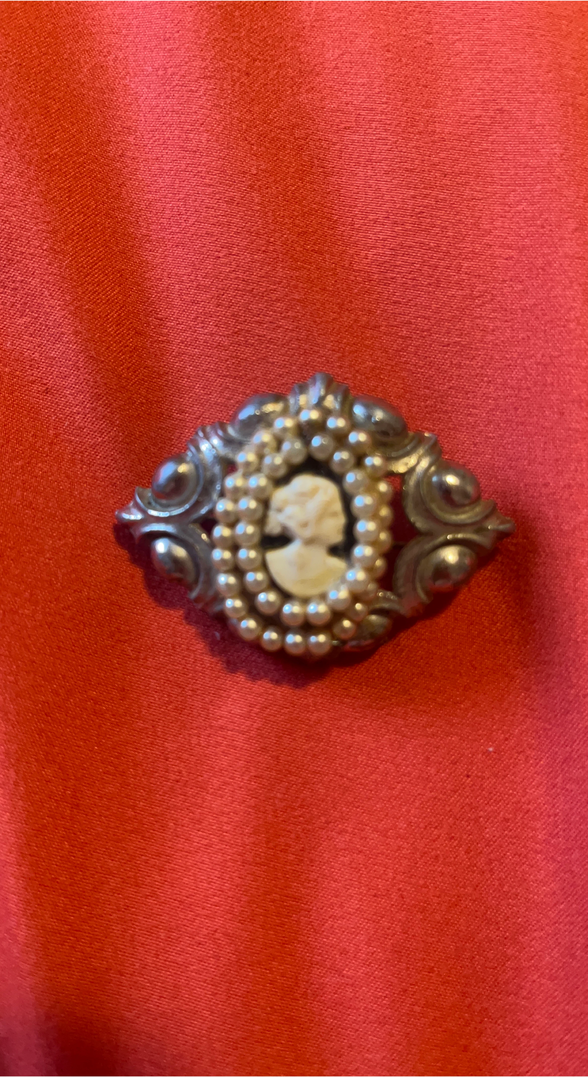 Vintage Cameo Brooch with Faux Pearls