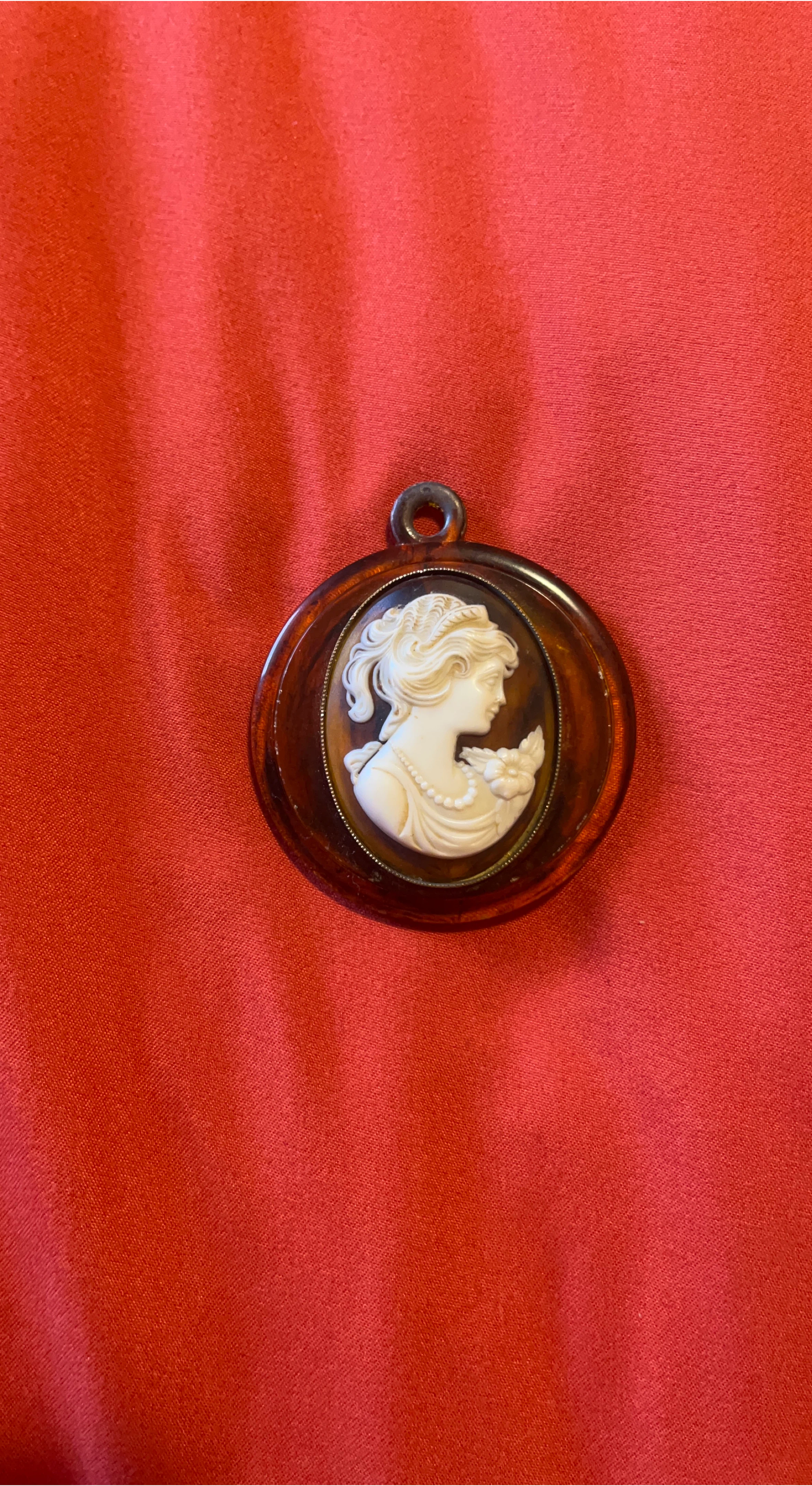 Vintage Cameo Pendant Necklace Charm