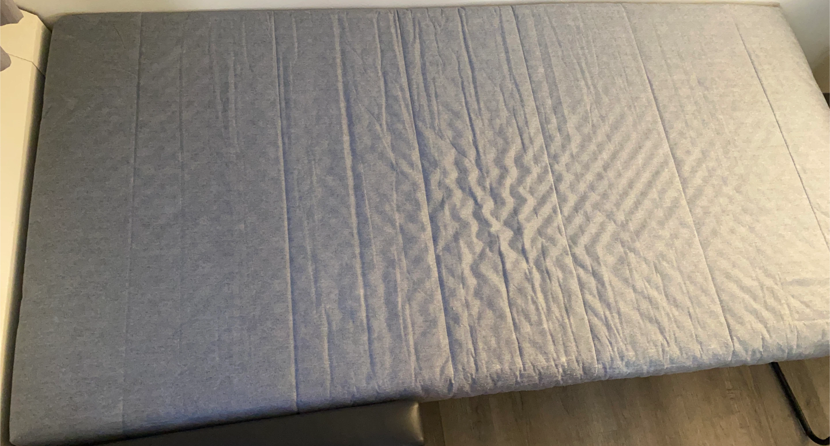 Foam mattress，firm/light blue Twin