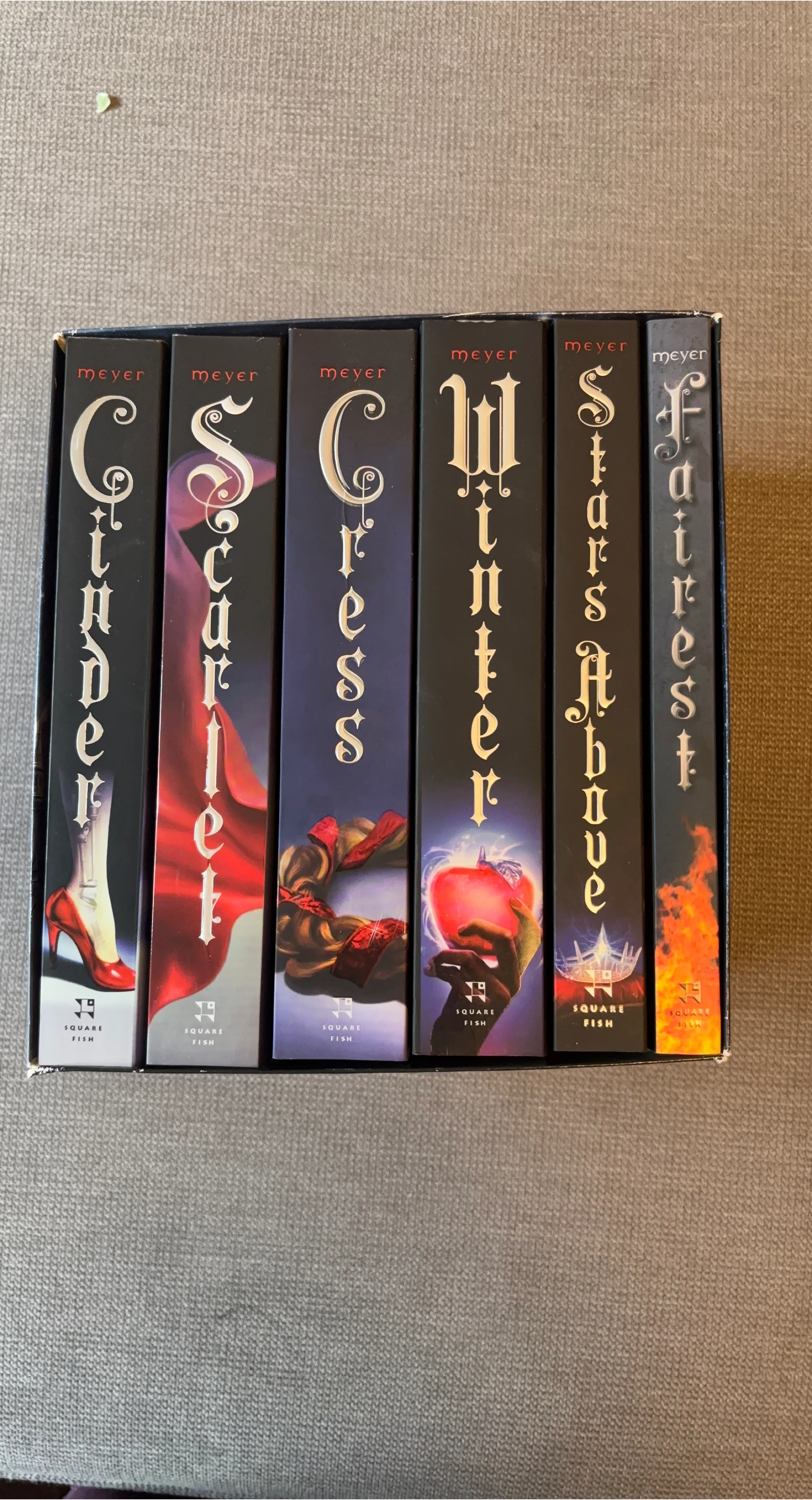 The Lunar Chronicles Box Set by Marissa Meyer