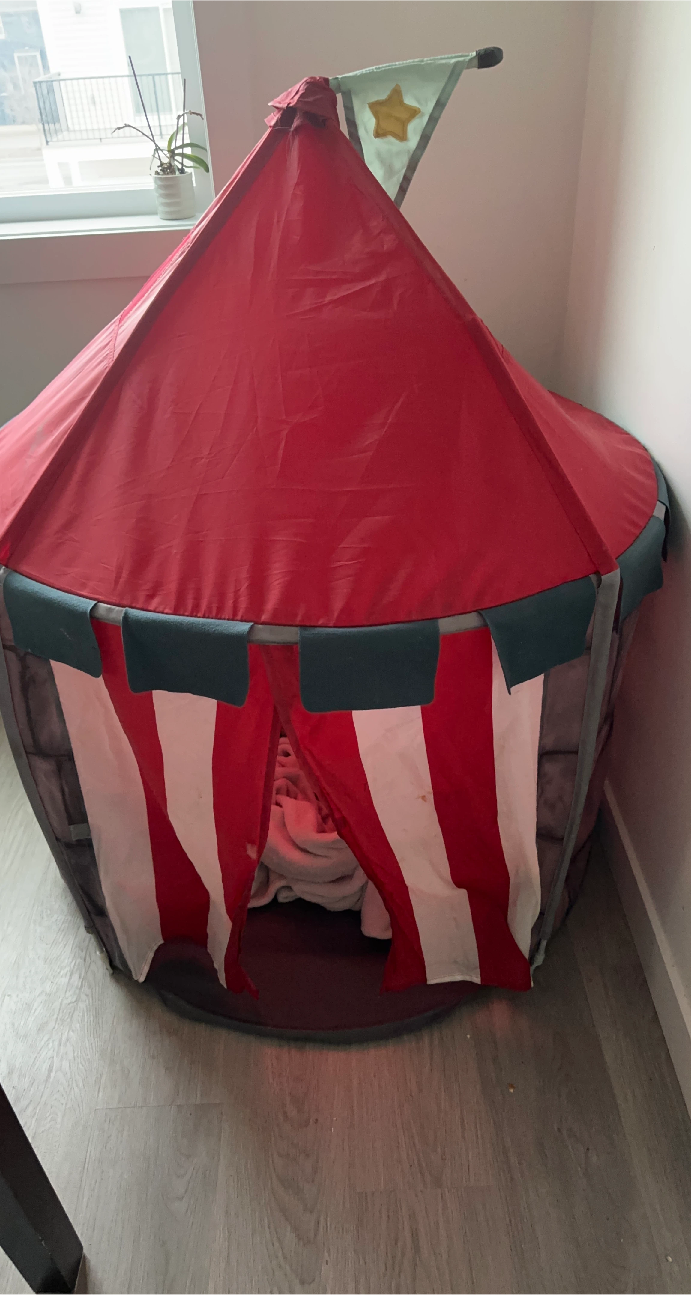 Kids Play Tent
