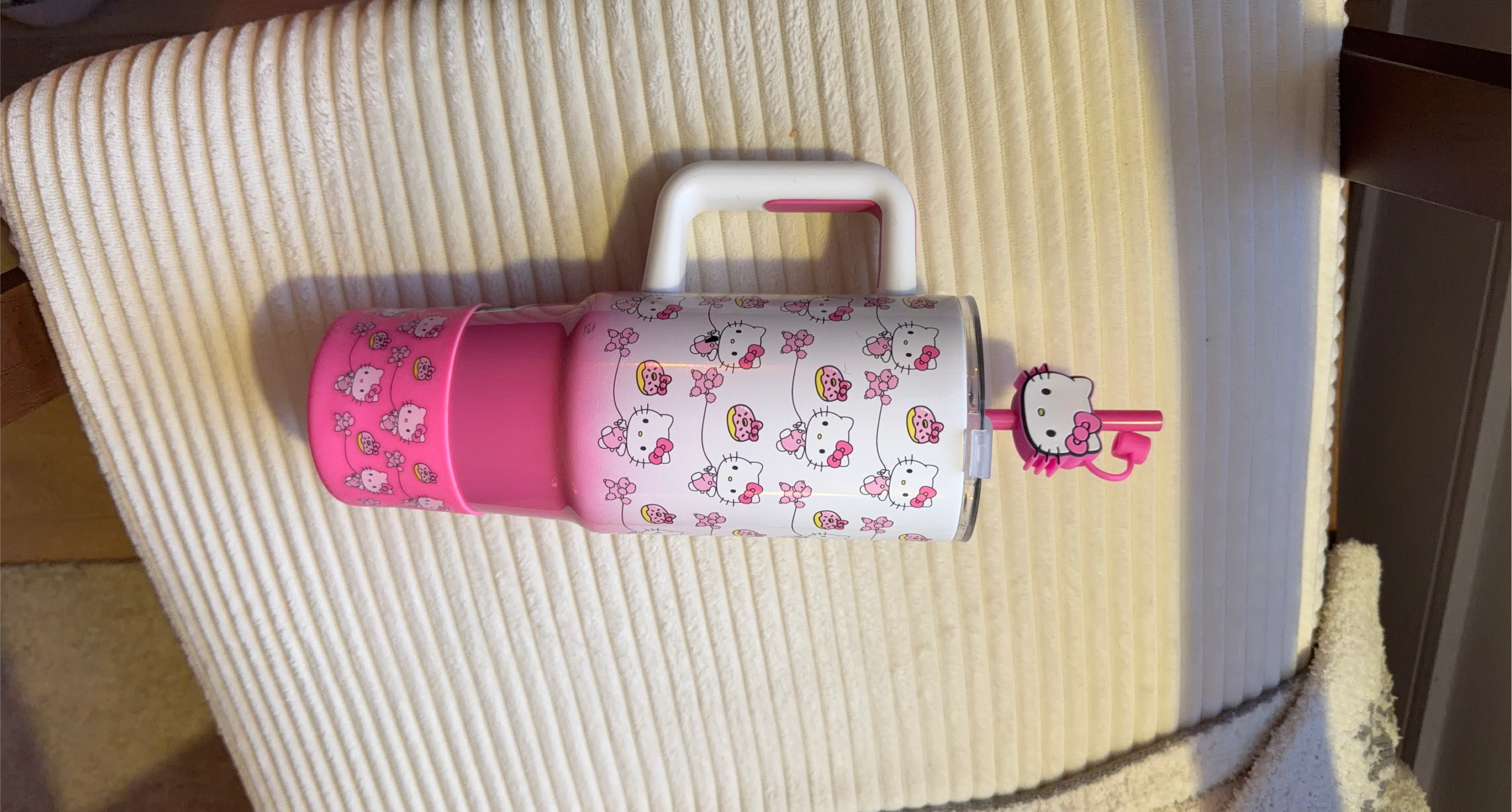Hello Kitty Tumbler with Handle and Straw