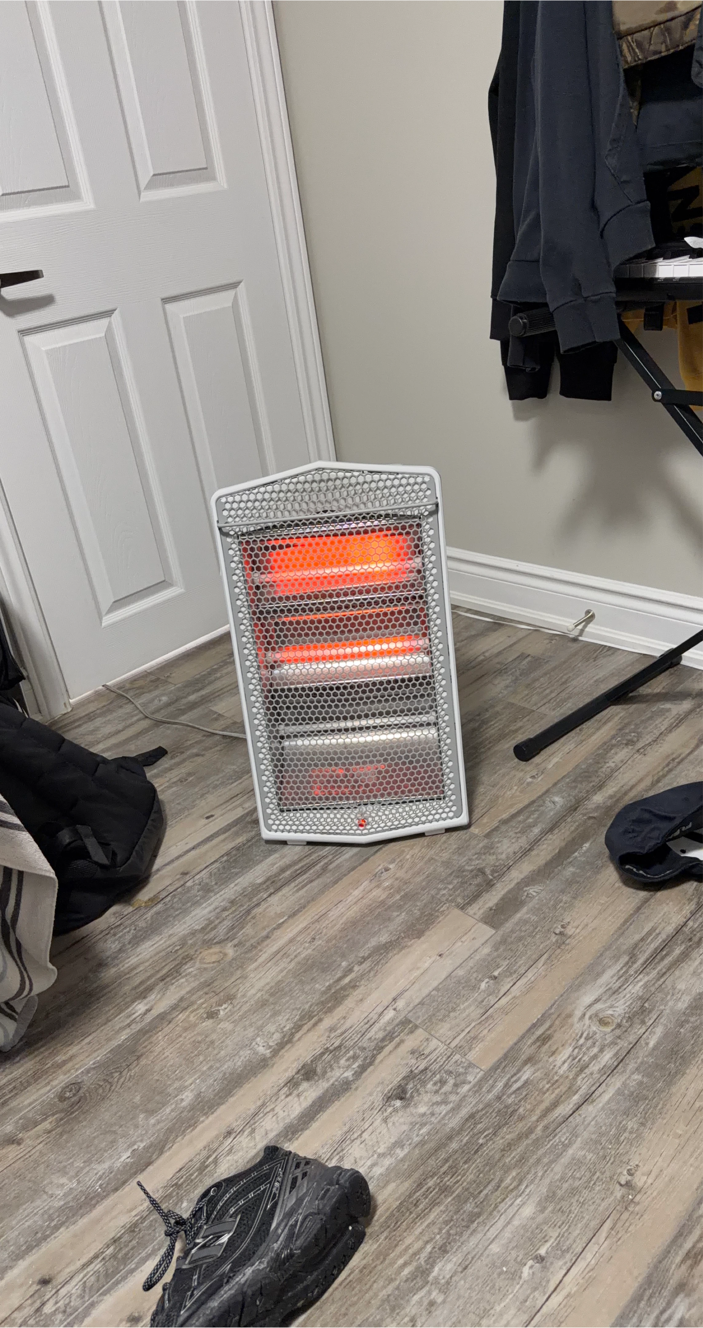 2x$50 Pelonis Radiant Heater