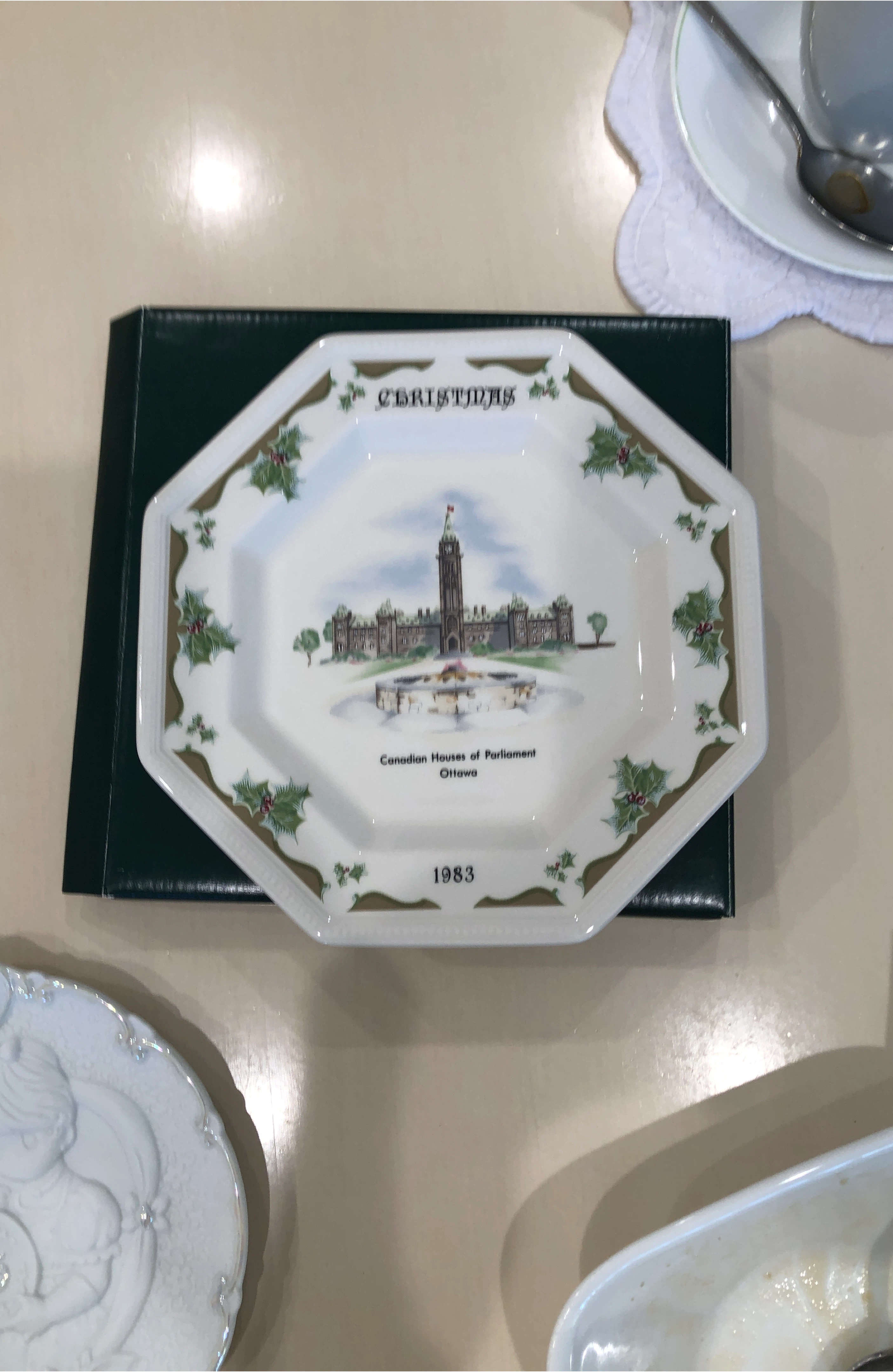 1983 Christmas Plate Canadian Parliament Ottawa