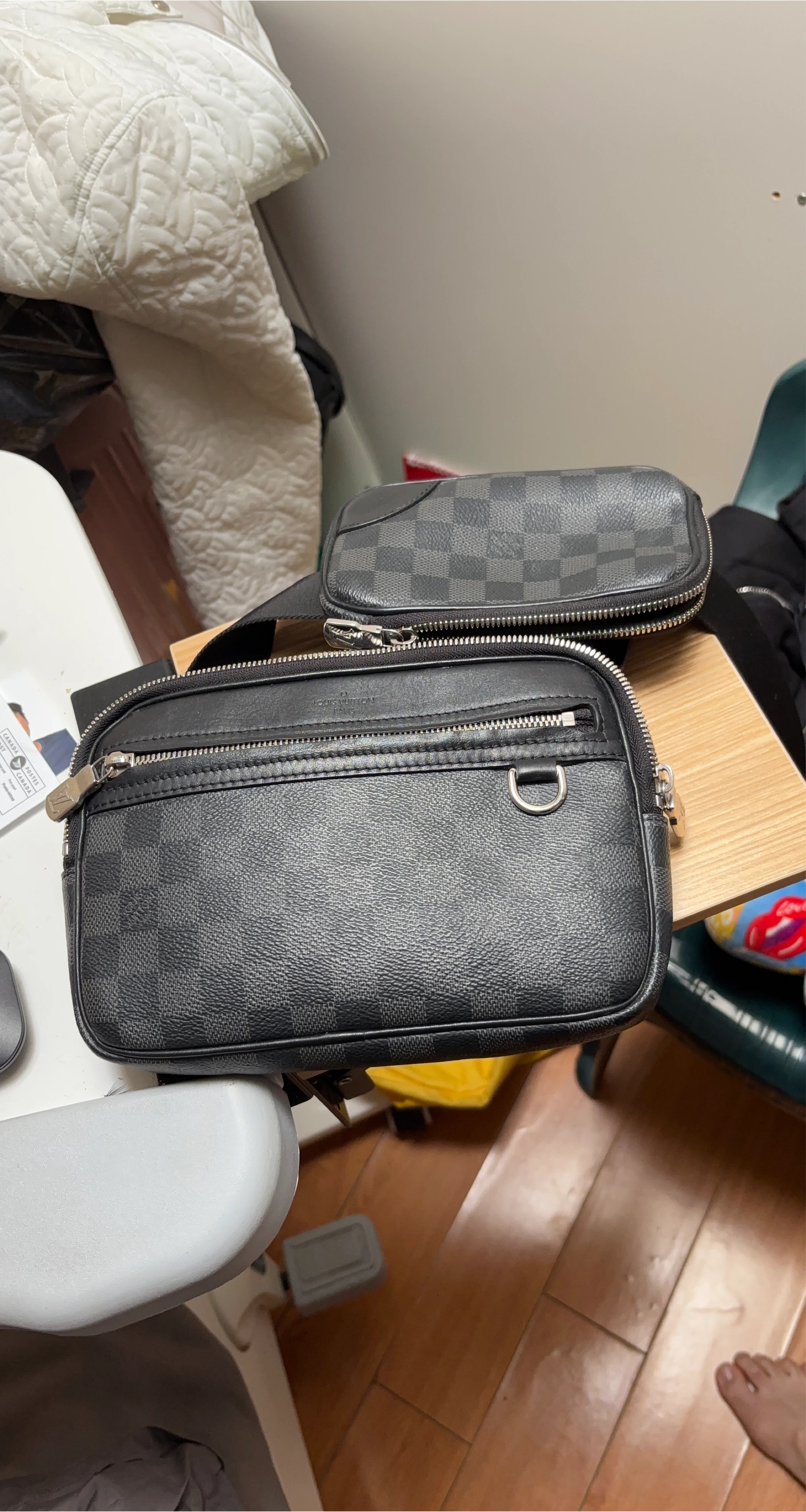 Louis Vuitton Damier Graphite Scott Messenger Bag