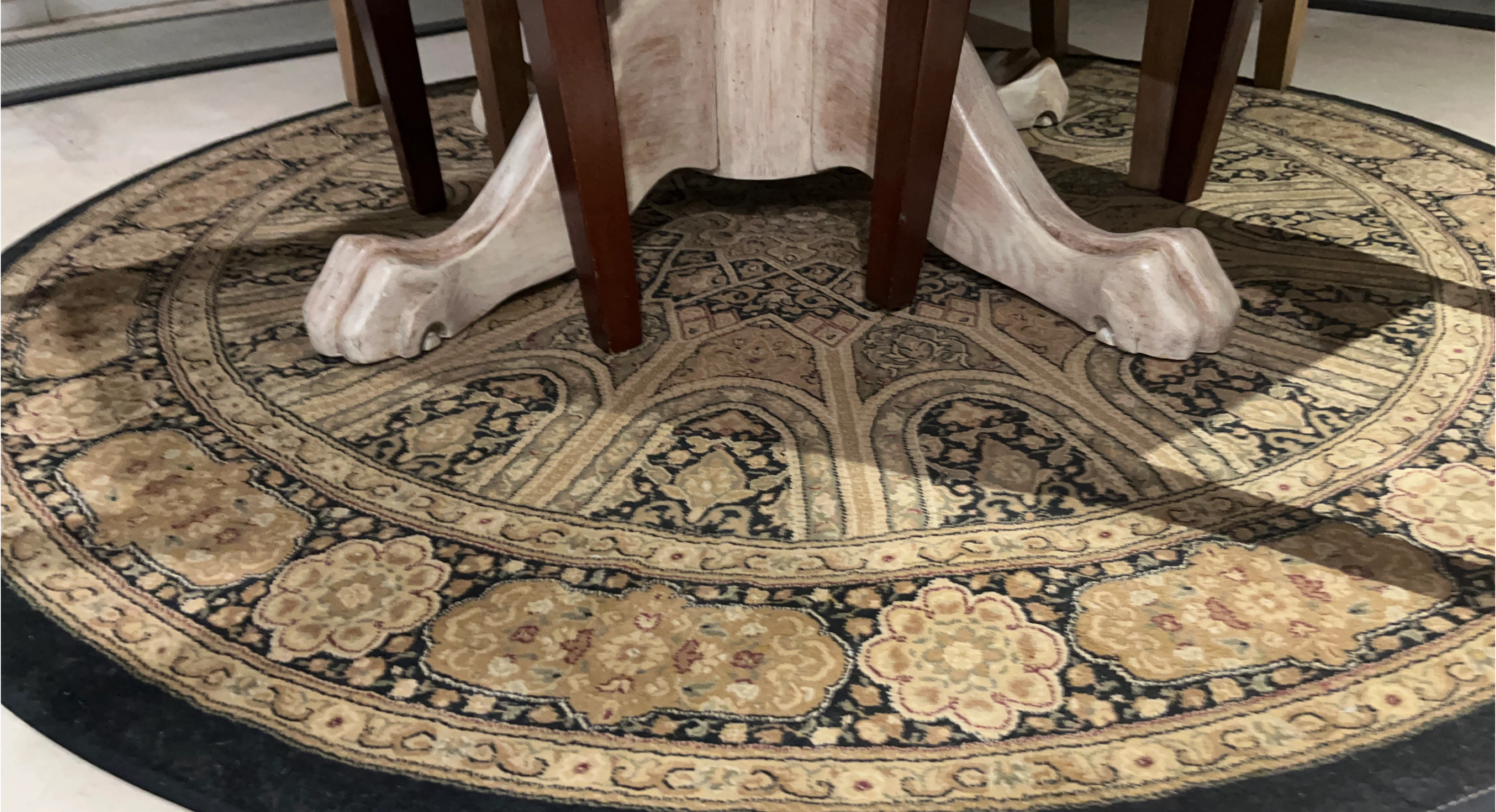 Round Persian Style Area Rug