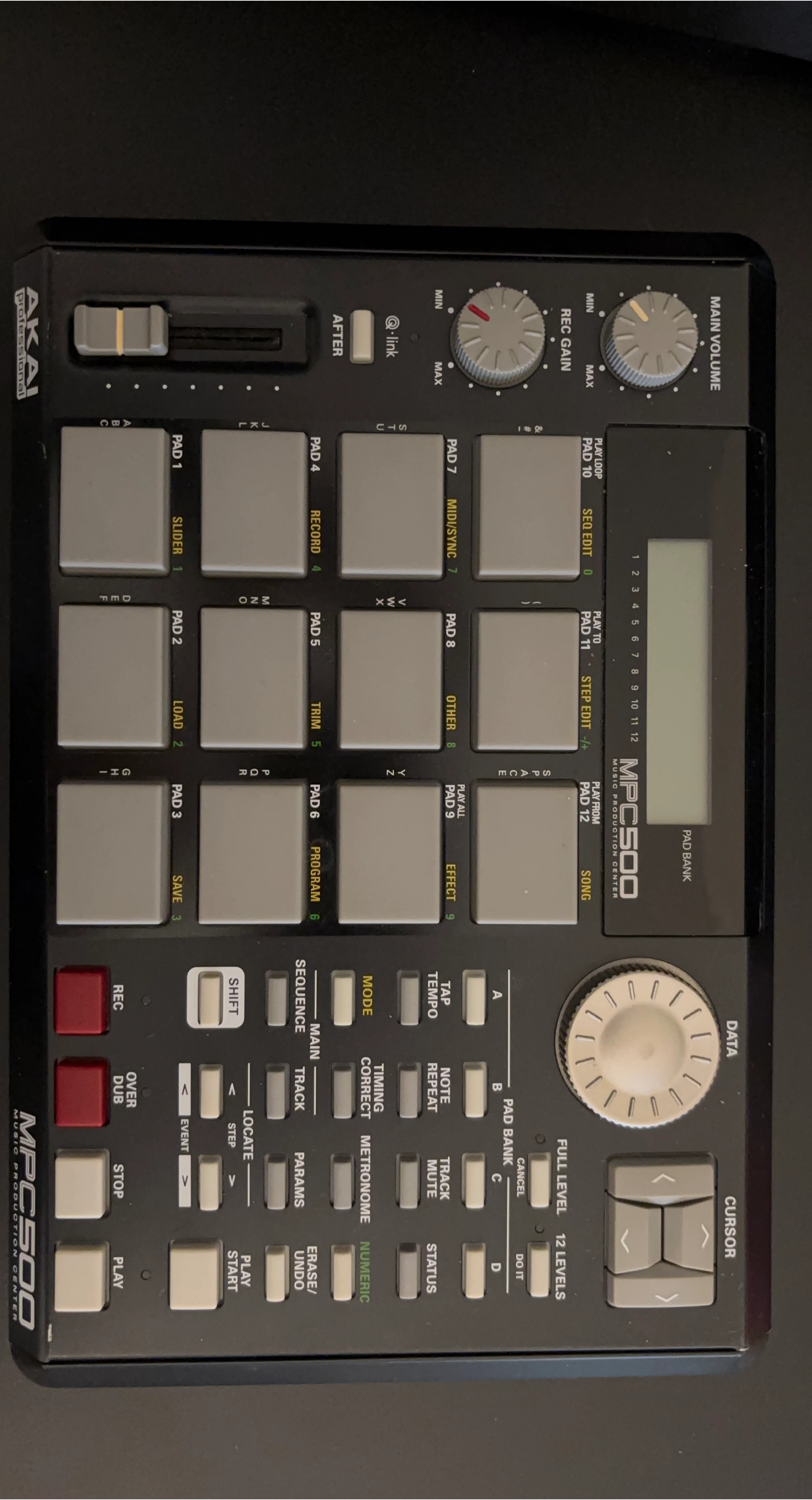 Akai MPC500 Music Production Center 🏆