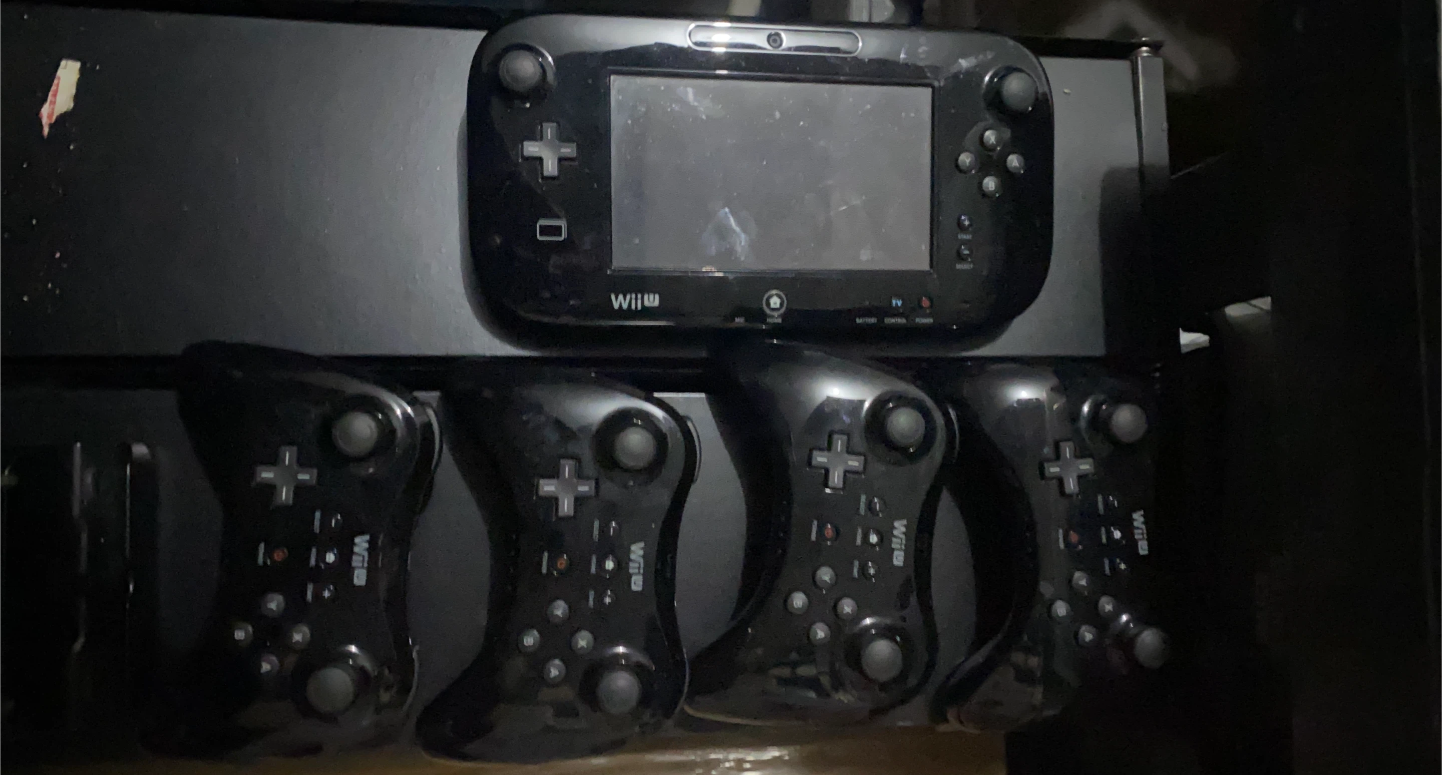 Nintendo Wii U Console with 4 Controllers