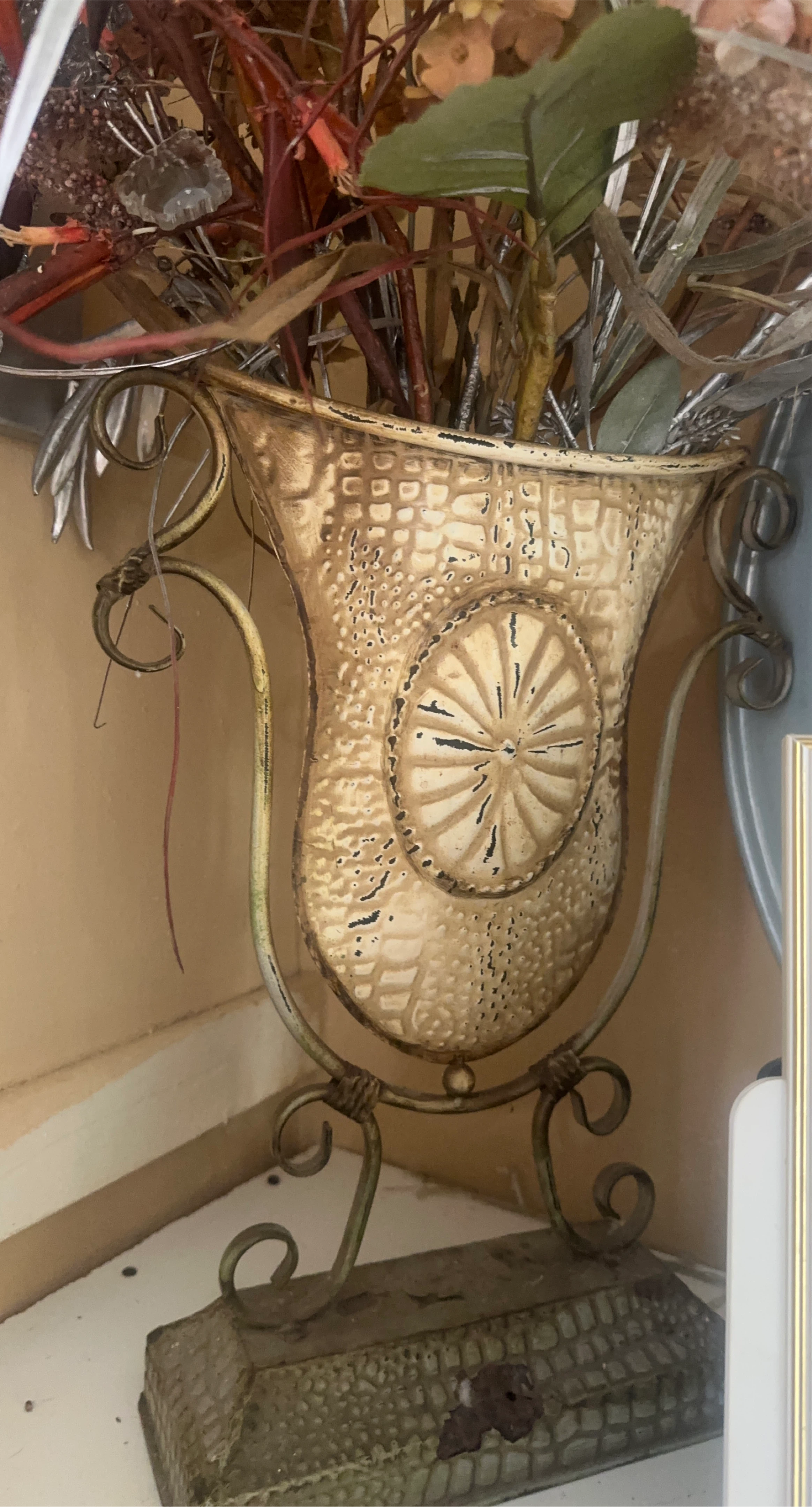 2Vintage Decorative Metal Vase with Stand