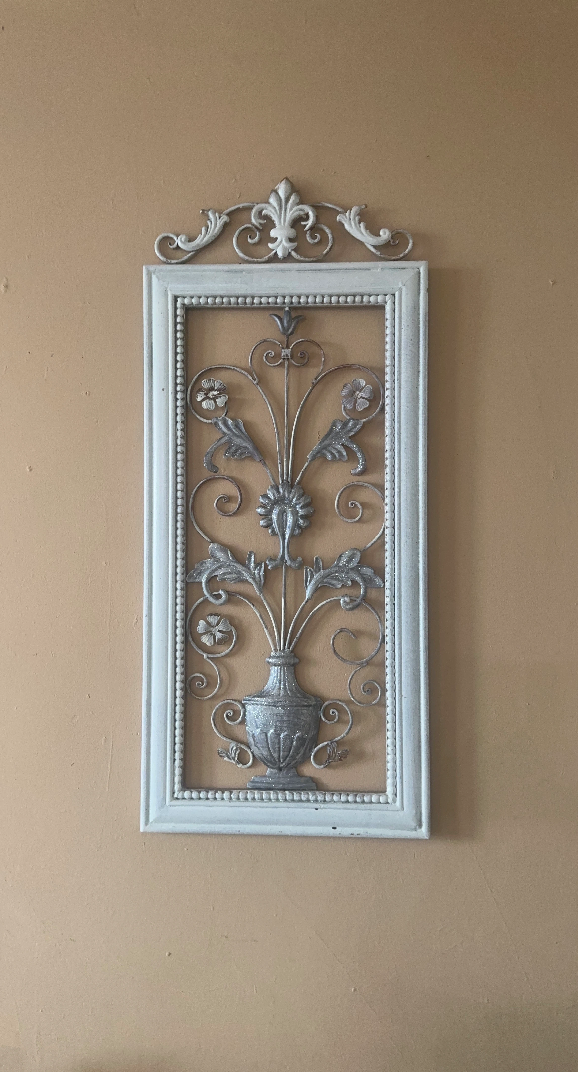 Ornate Wall Decor Metal Art Plaque Fleur-de-lis Vase