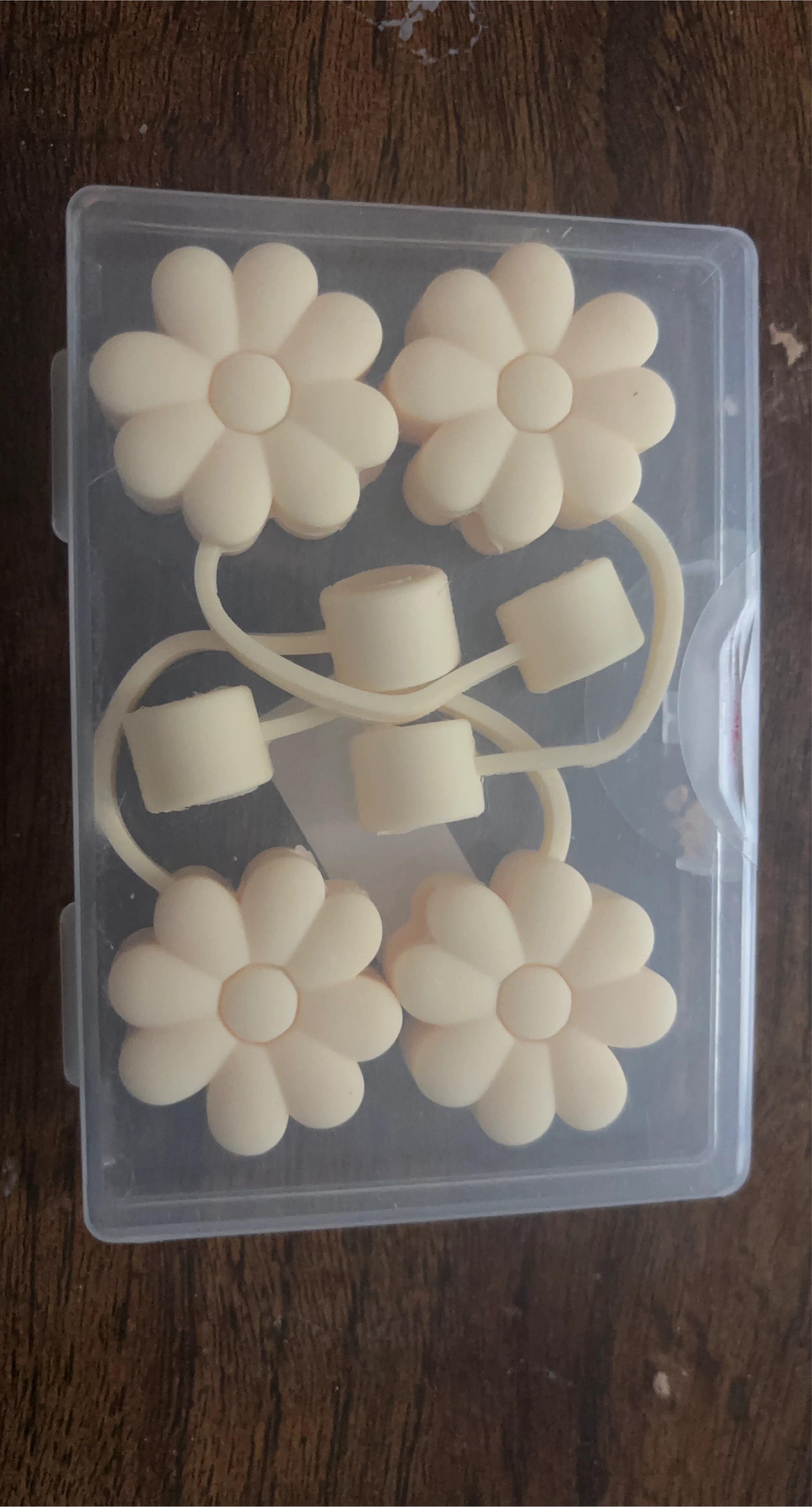 Cream Flower Earbud Holders - Set of 4
