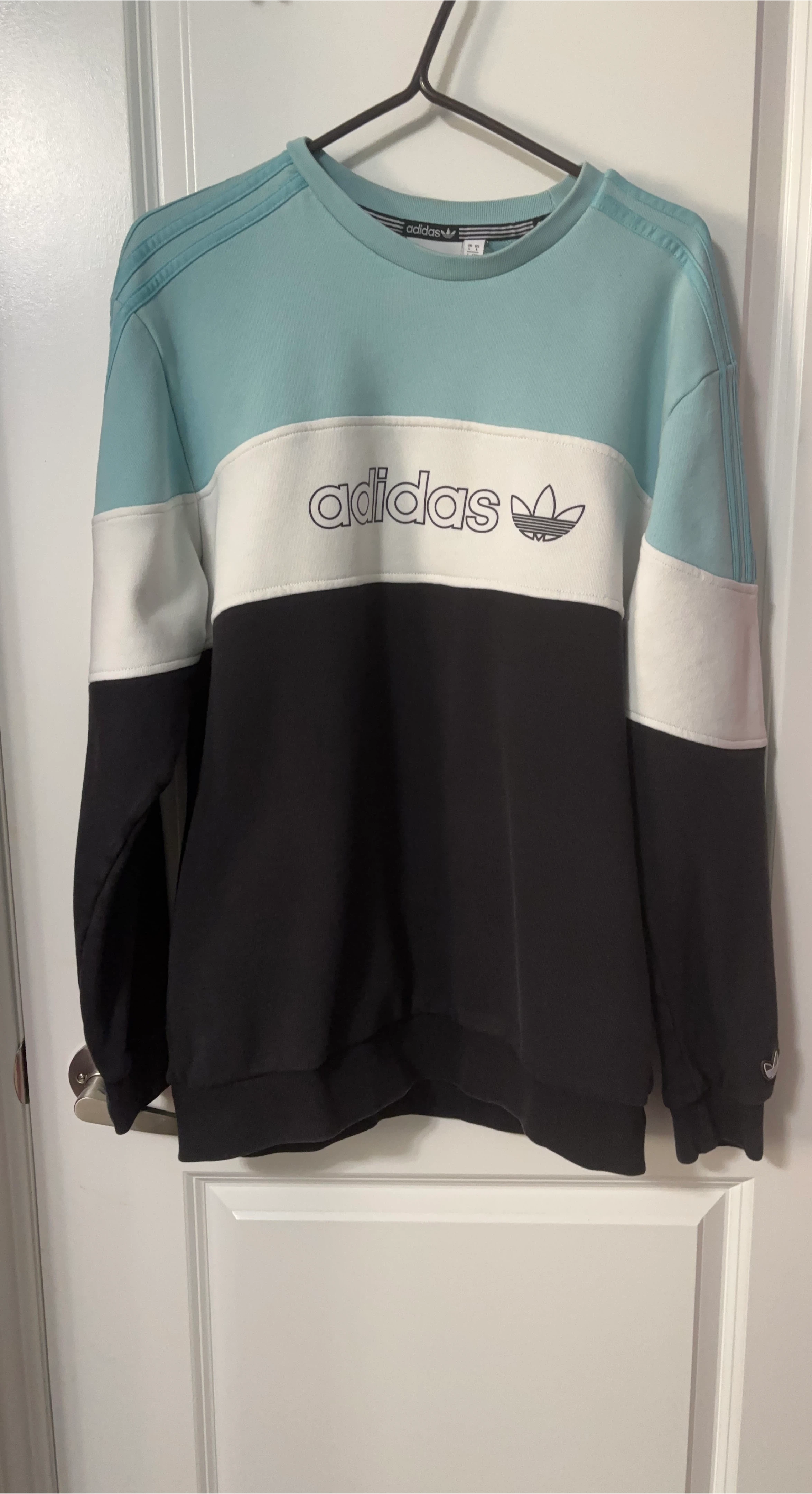 🏆Adidas Colorblock Crewneck Sweatshirt