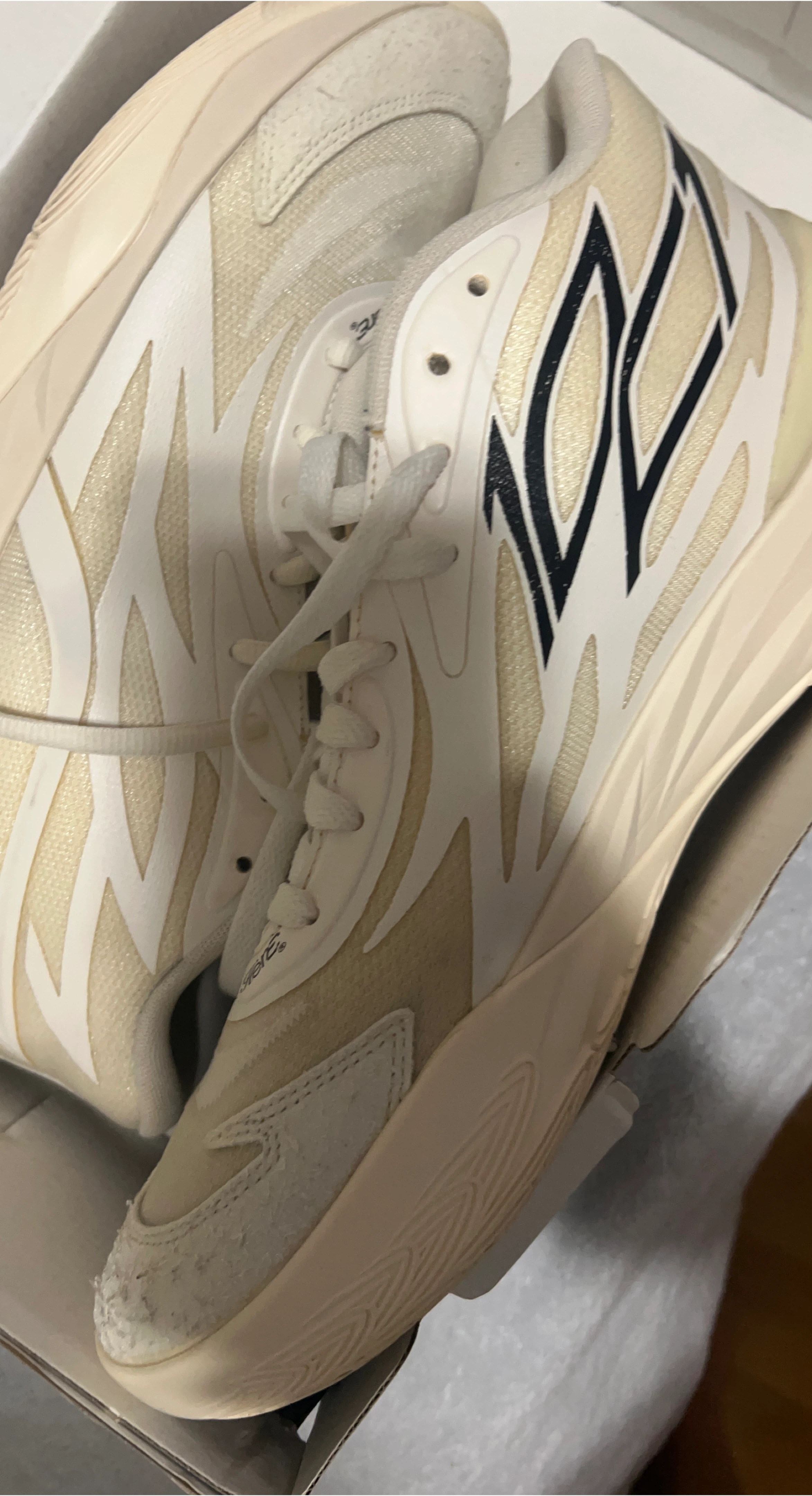 New Balance "2002R" Sneakers